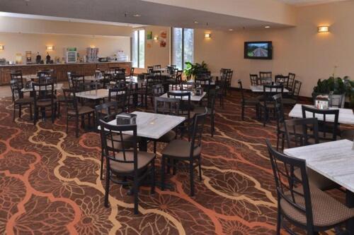 Studio 6 Suites Butte MT I-90 I-15 photo 12