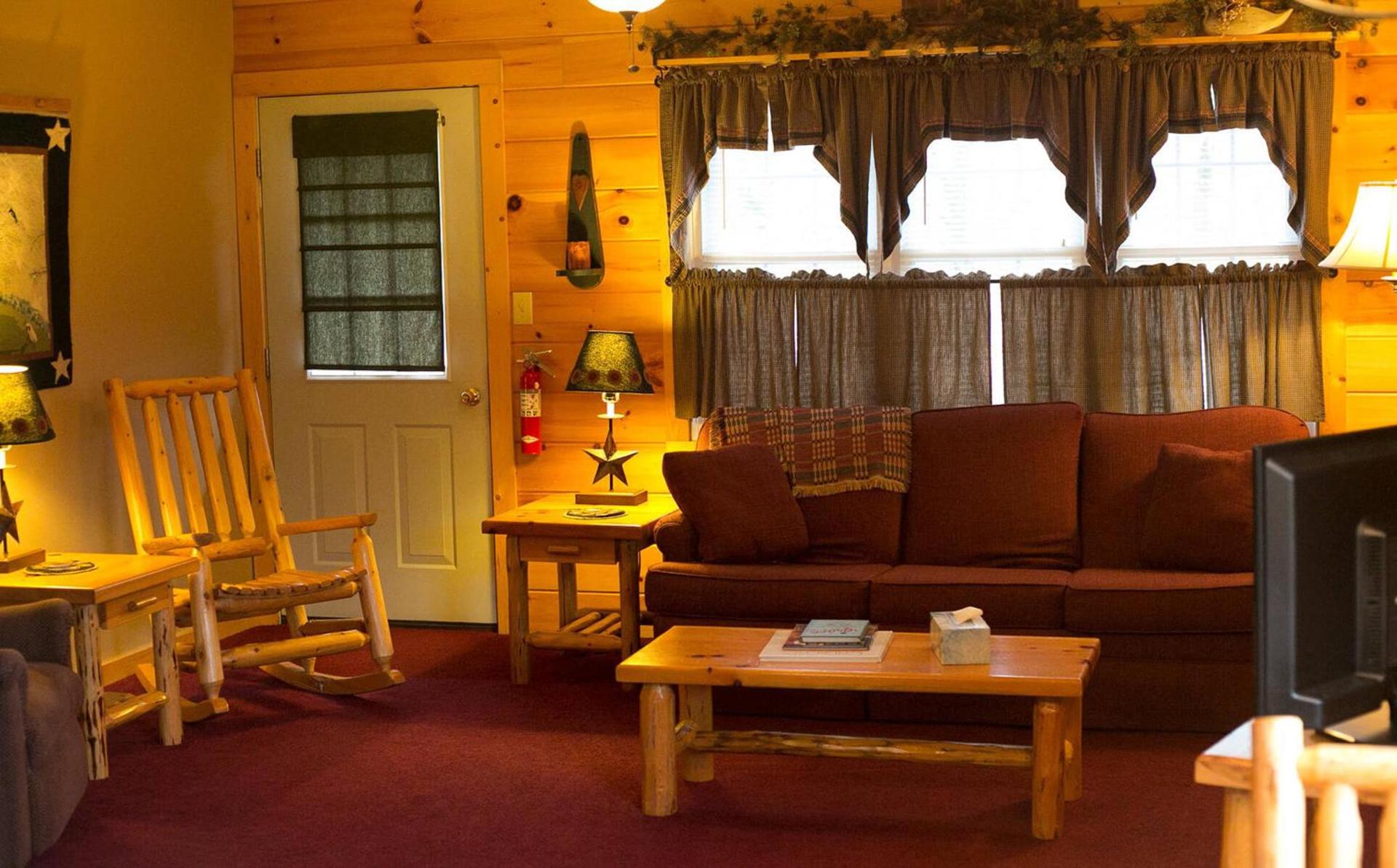 Blessing Lodge by Amish Country Lodging photo 20