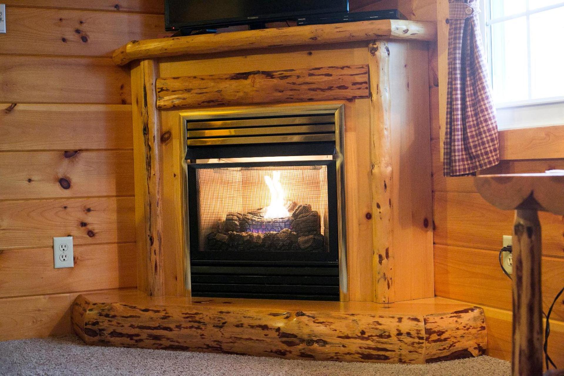 Blessing Lodge by Amish Country Lodging photo 45