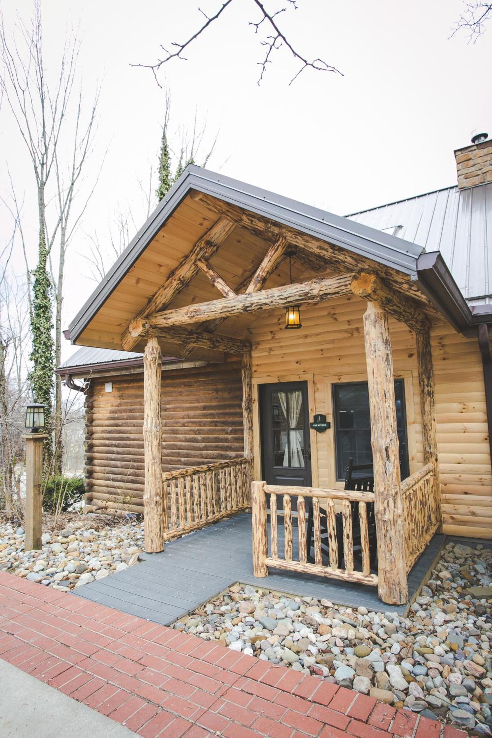 Coblentz Country Lodge by Amish Country Lodging photo 34