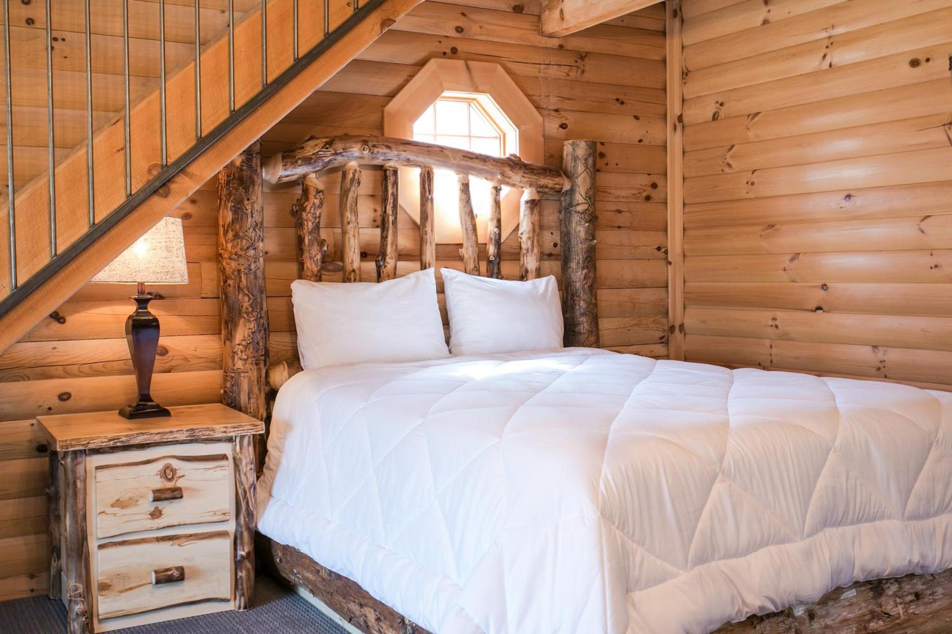 Coblentz Country Lodge by Amish Country Lodging photo 9