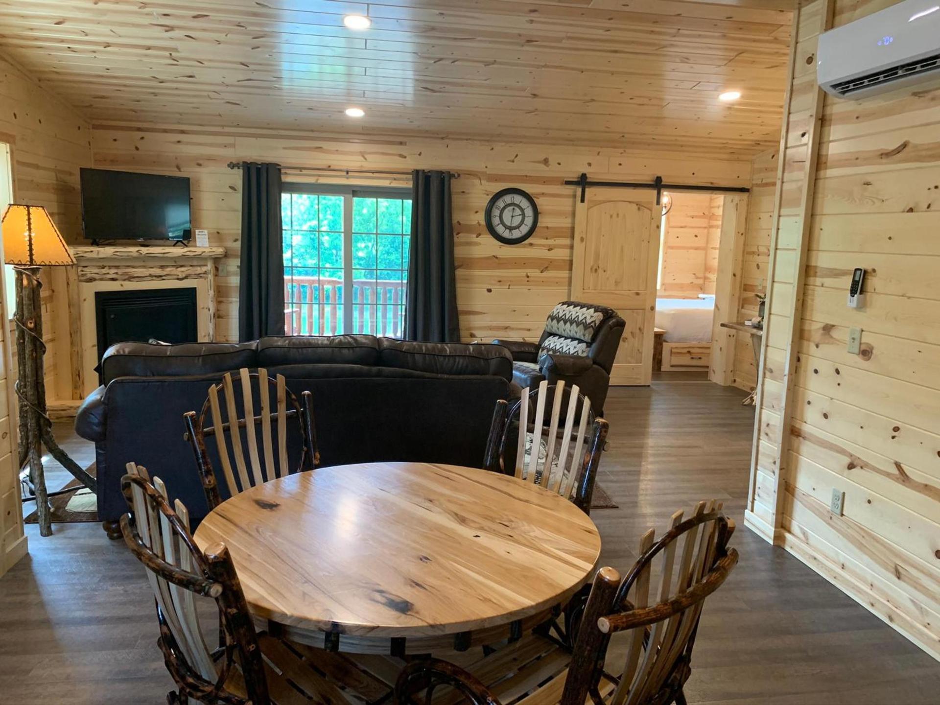 Waterview Lodge by Amish Country Lodging photo 23