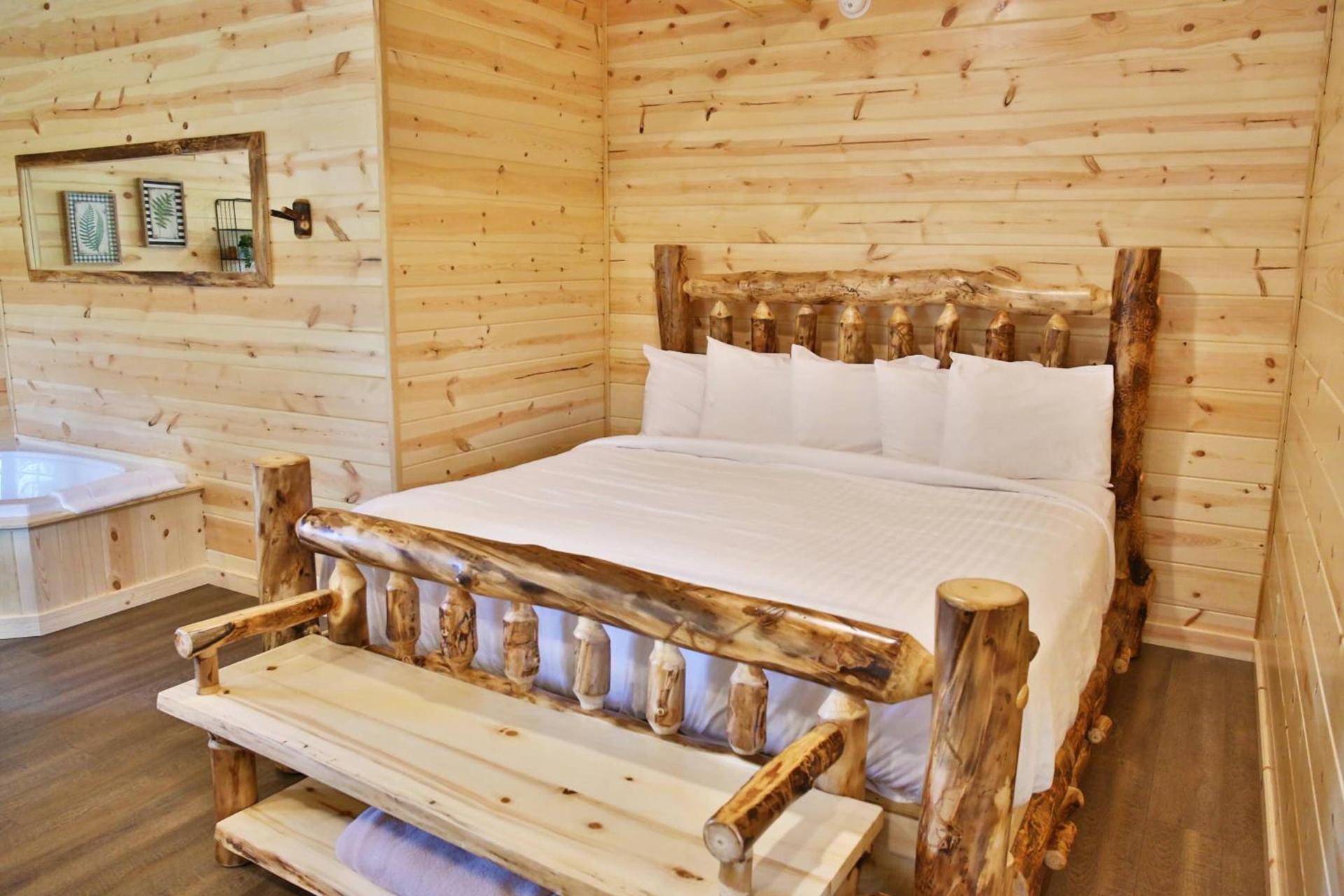Waterview Lodge by Amish Country Lodging photo 27