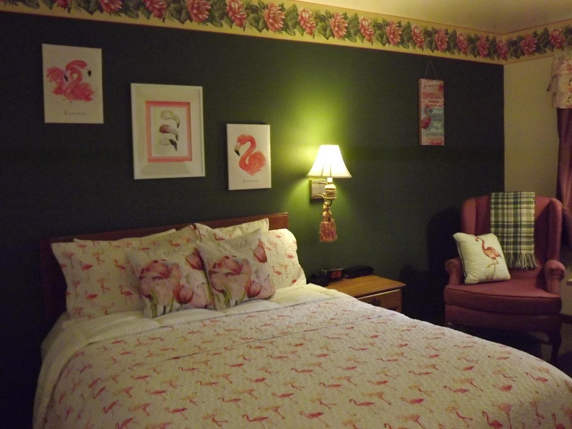 Crest Country Inn photo 27