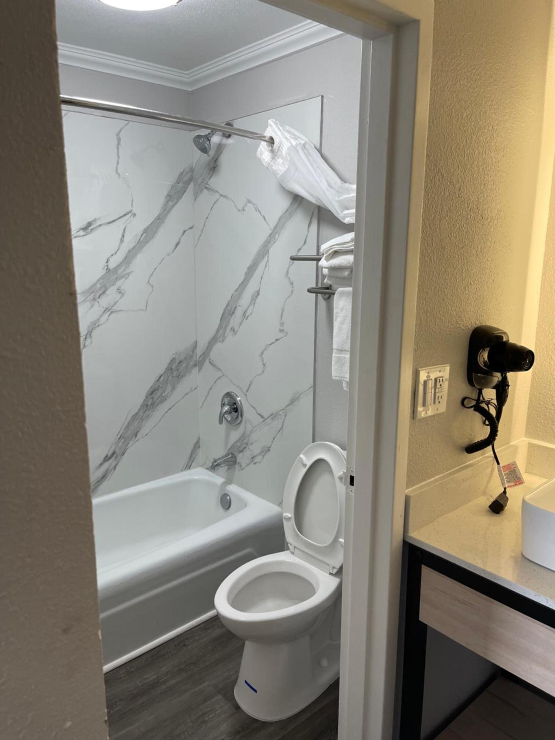 MainStay Suites Florence - Darlington photo 26