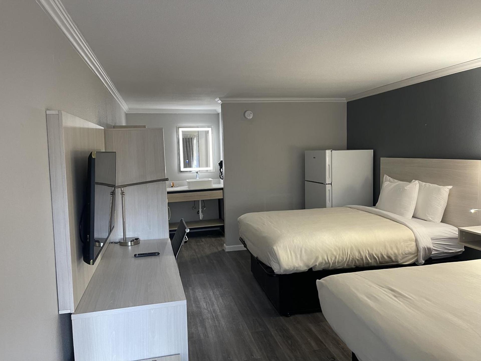 MainStay Suites Florence - Darlington photo 33