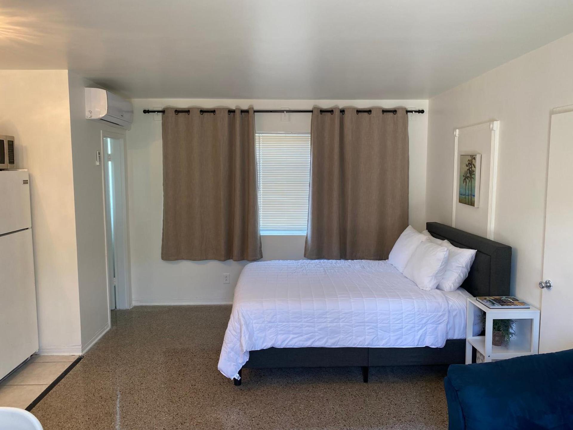 Tiana Beach Inn photo 18