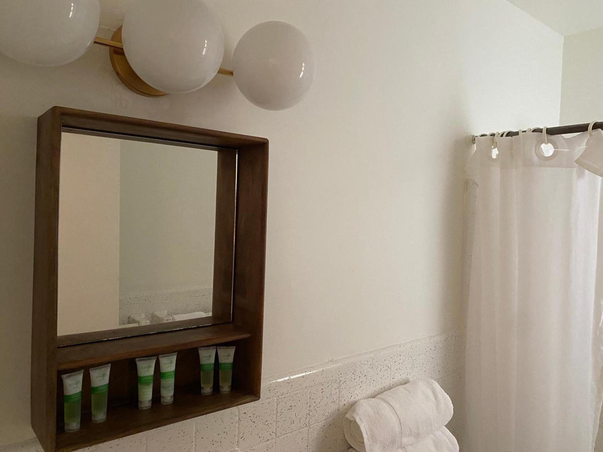 Tiana Beach Inn photo 20