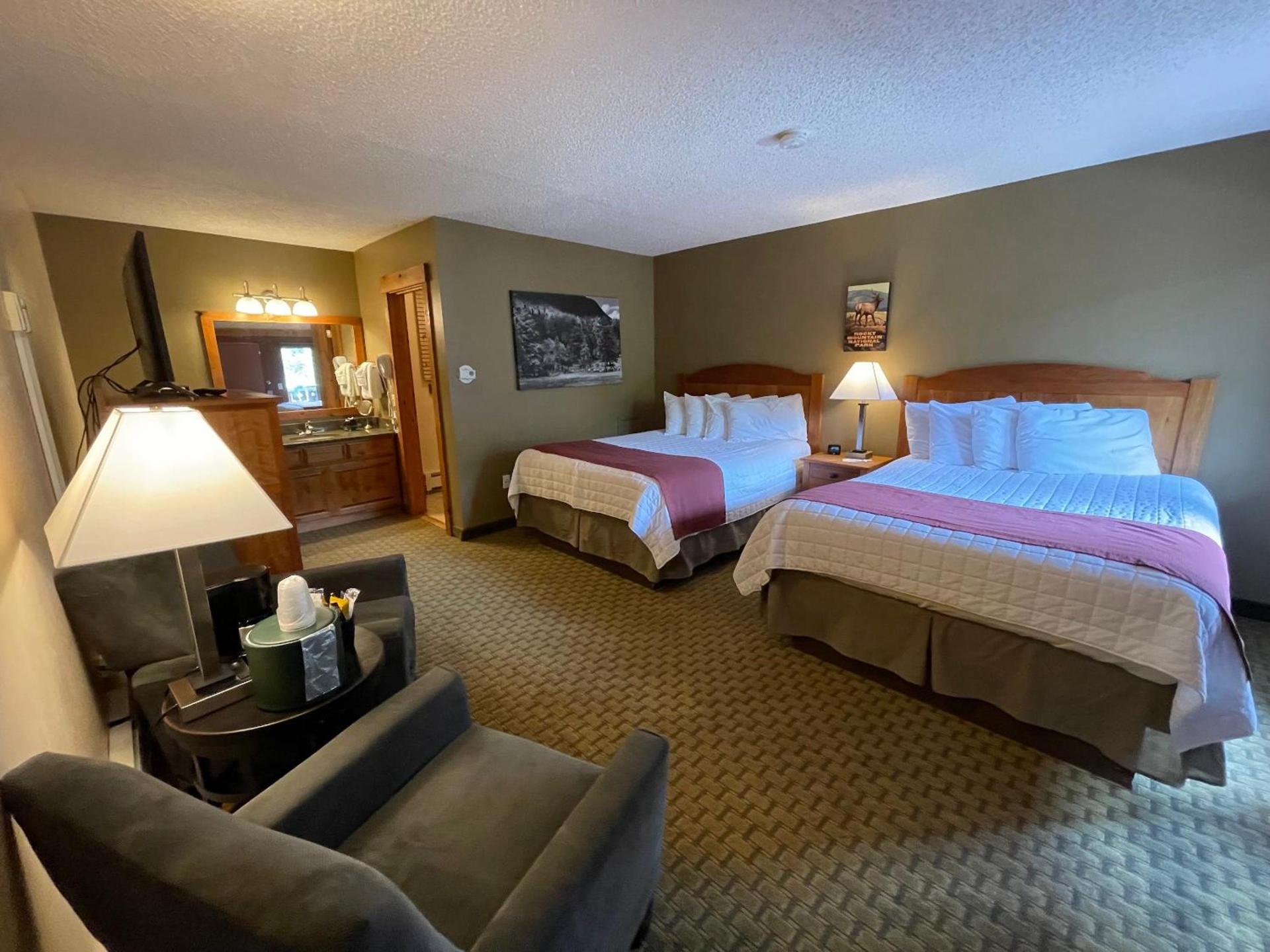 Silver Moon Inn photo 100