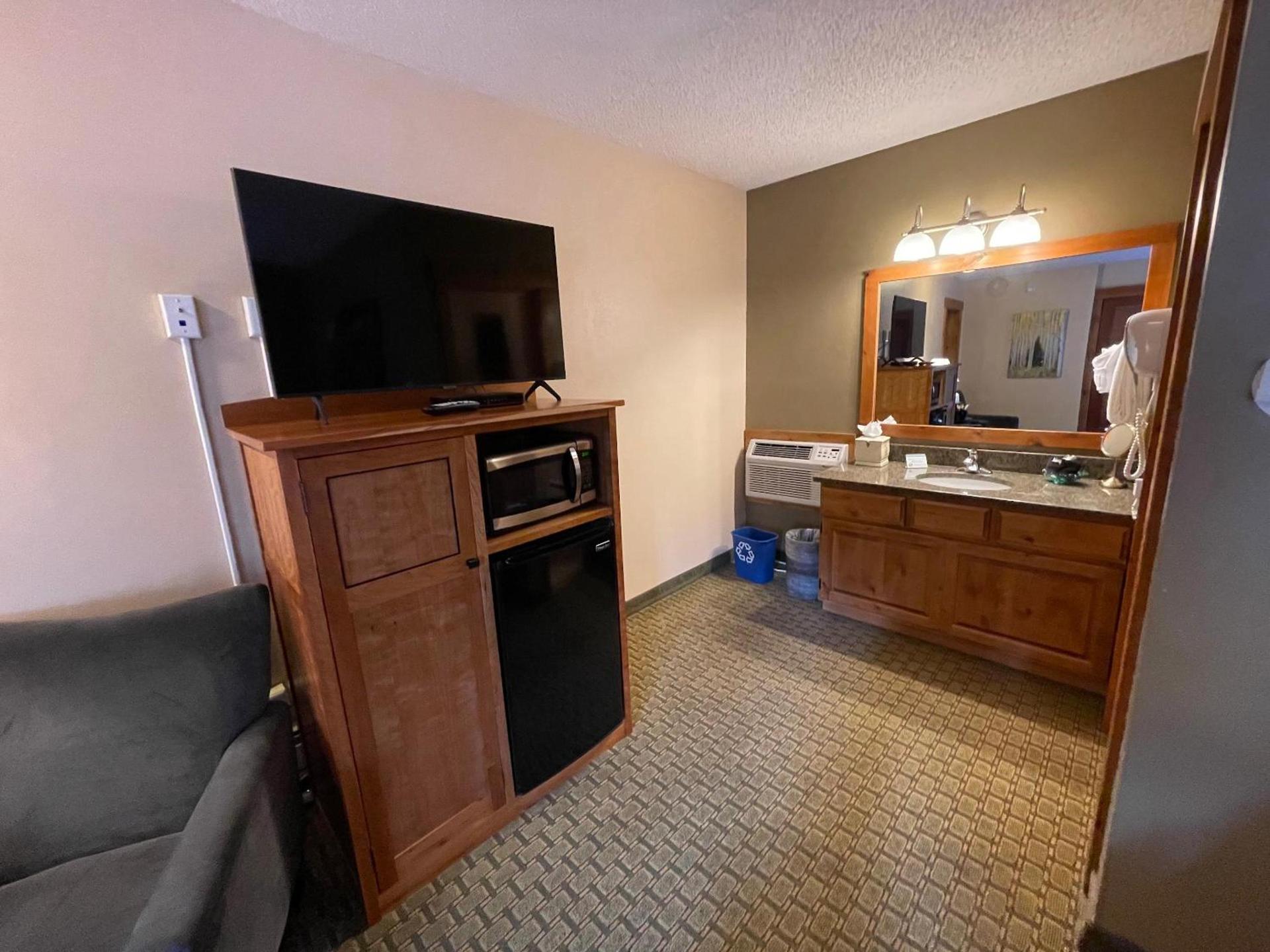 Silver Moon Inn photo 99
