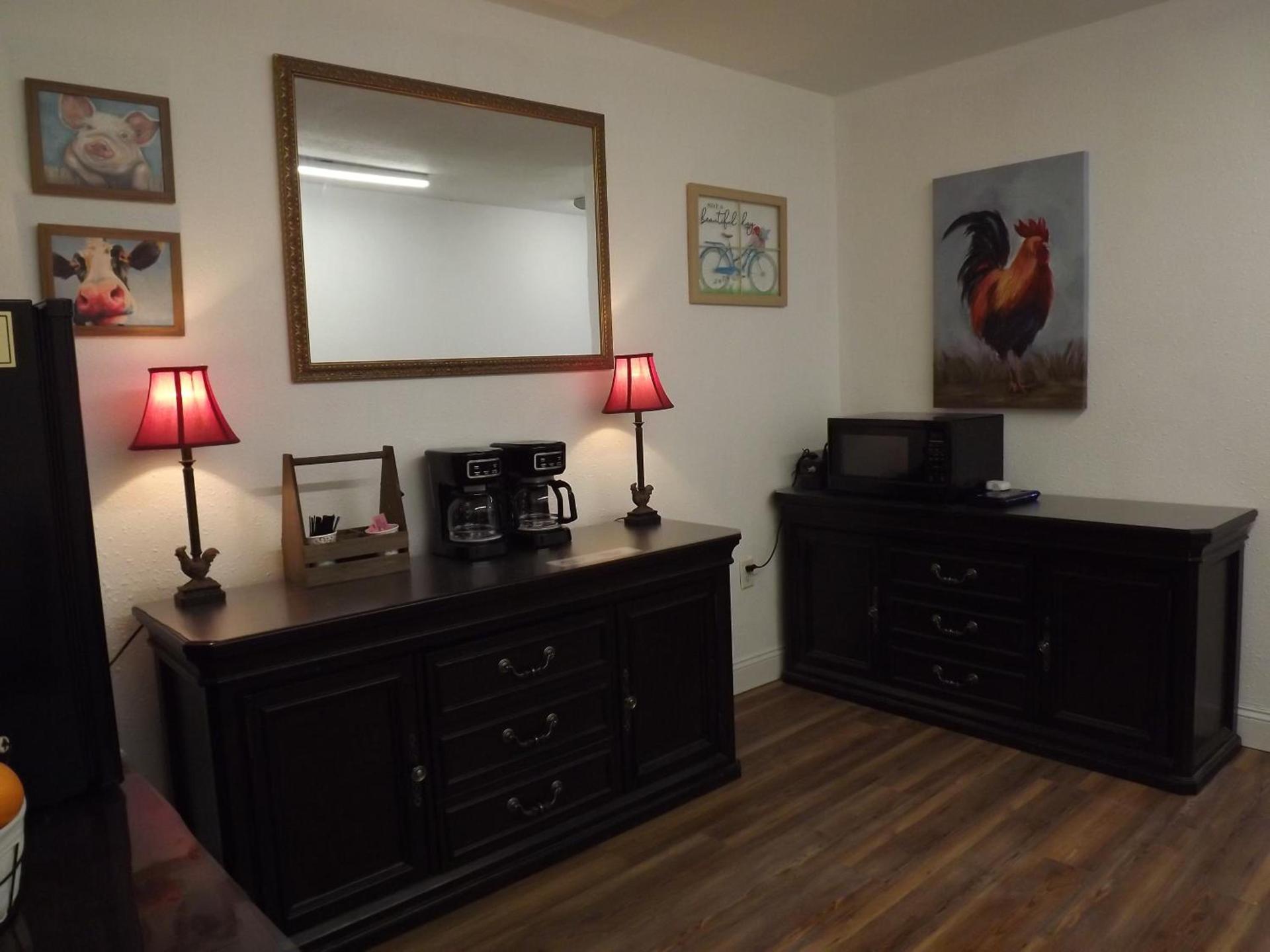Crest Country Inn photo 68