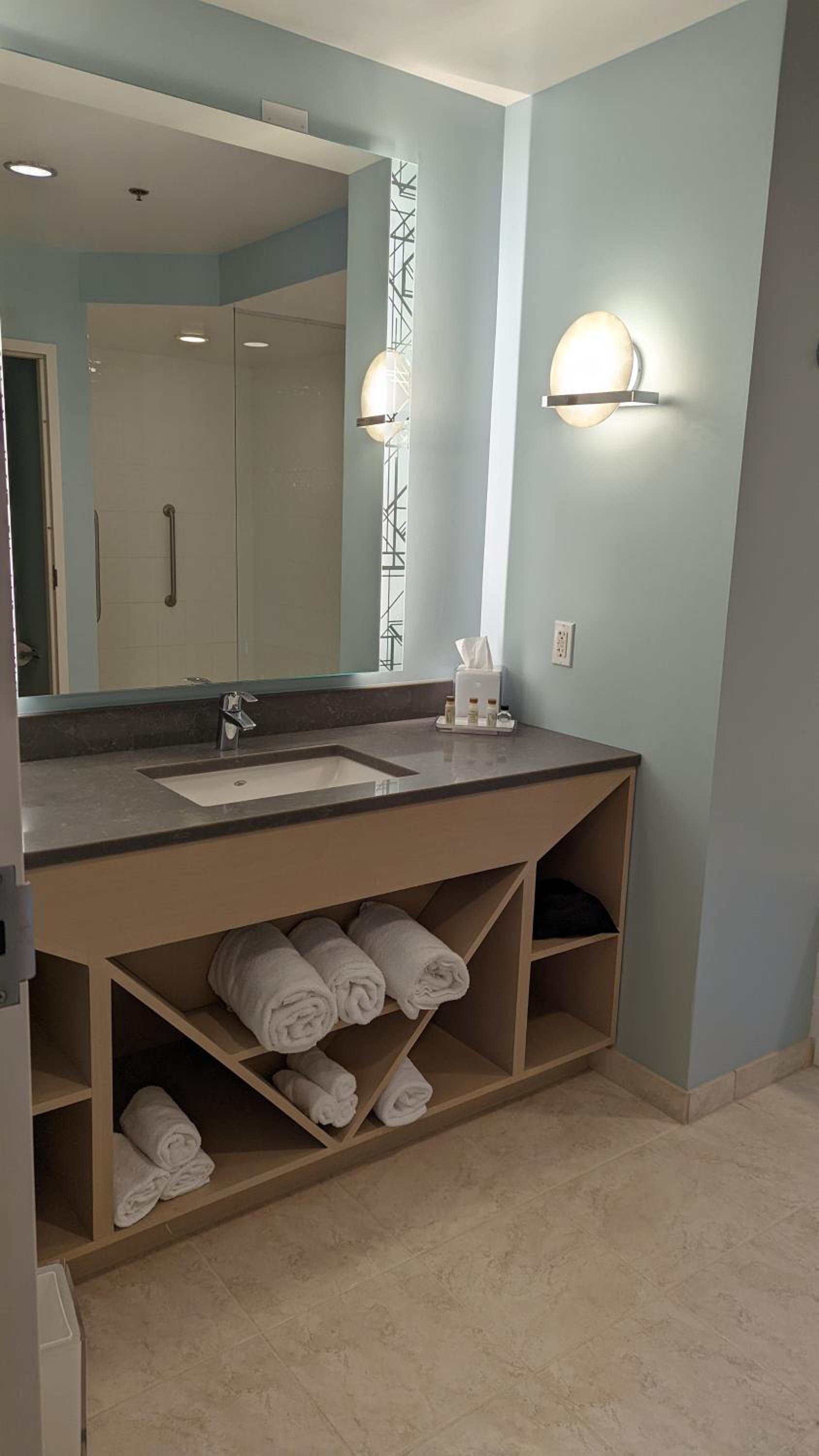 Hotel Indigo Jacksonville-Deerwood Park by IHG photo 17