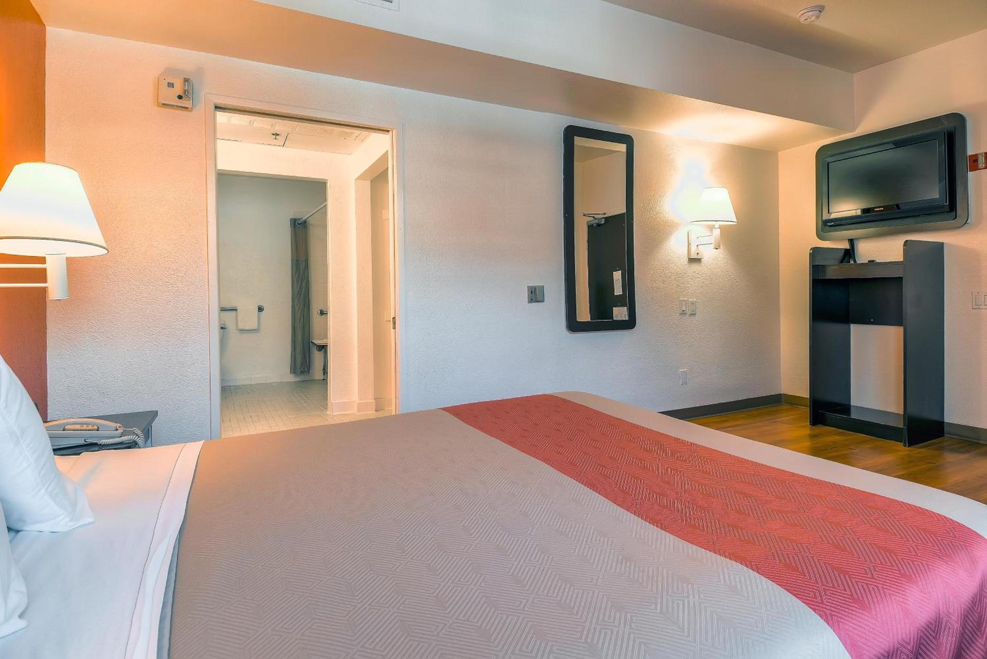 Motel 6-San Diego, CA - Downtown photo 21