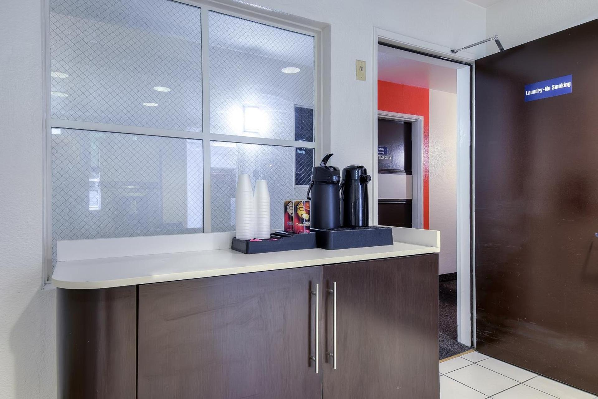 Motel 6-San Diego, CA - Downtown photo 15