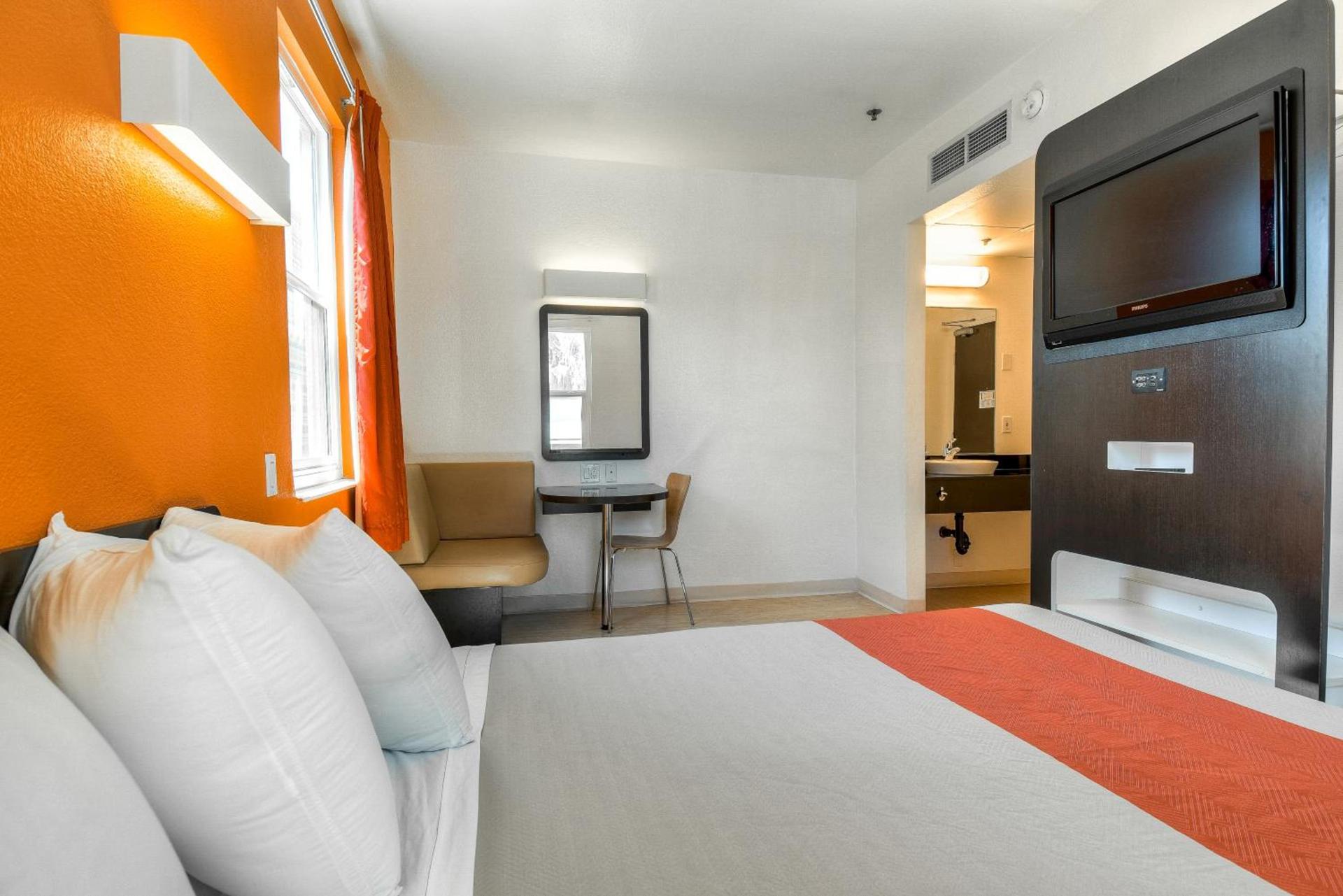 Motel 6-San Diego, CA - Downtown photo 22