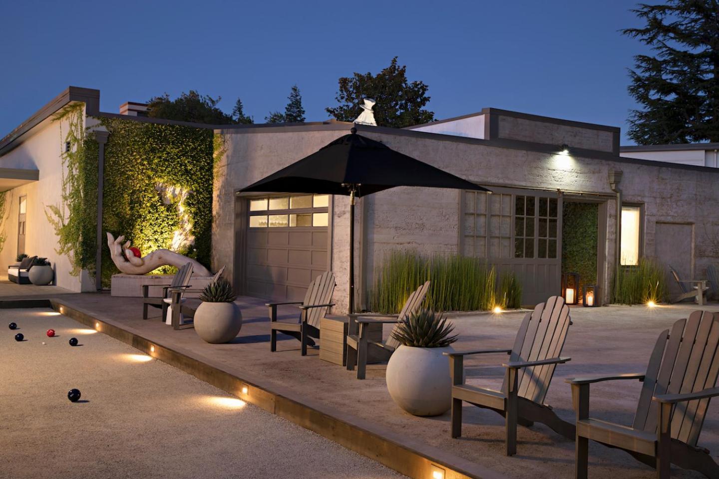 R Inn Napa photo 38