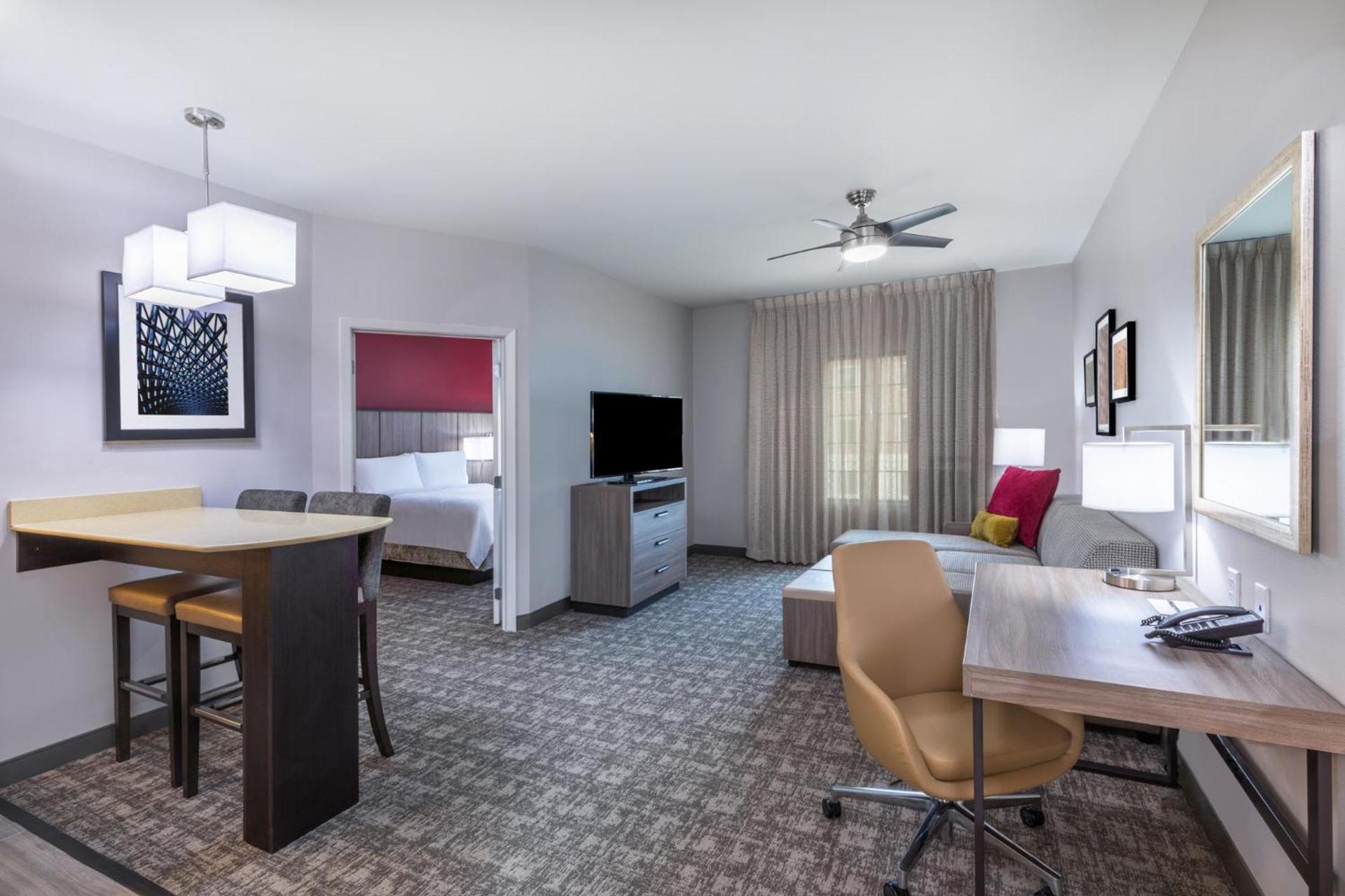 Staybridge Suites - Houston IAH Airport East by IHG photo 4