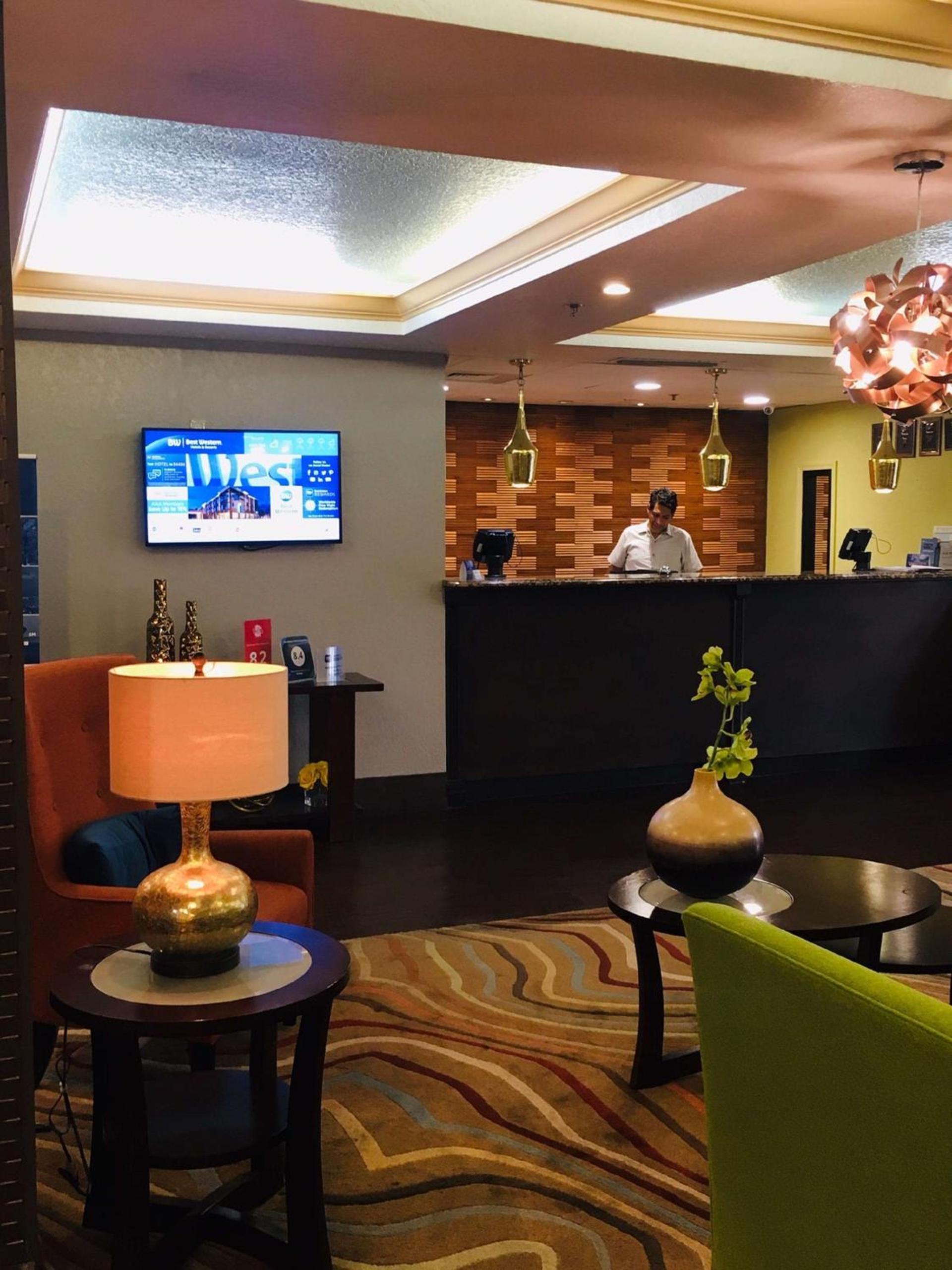 Best Western Plus Universal Inn - Free Shuttle to Universal Studios! photo 9