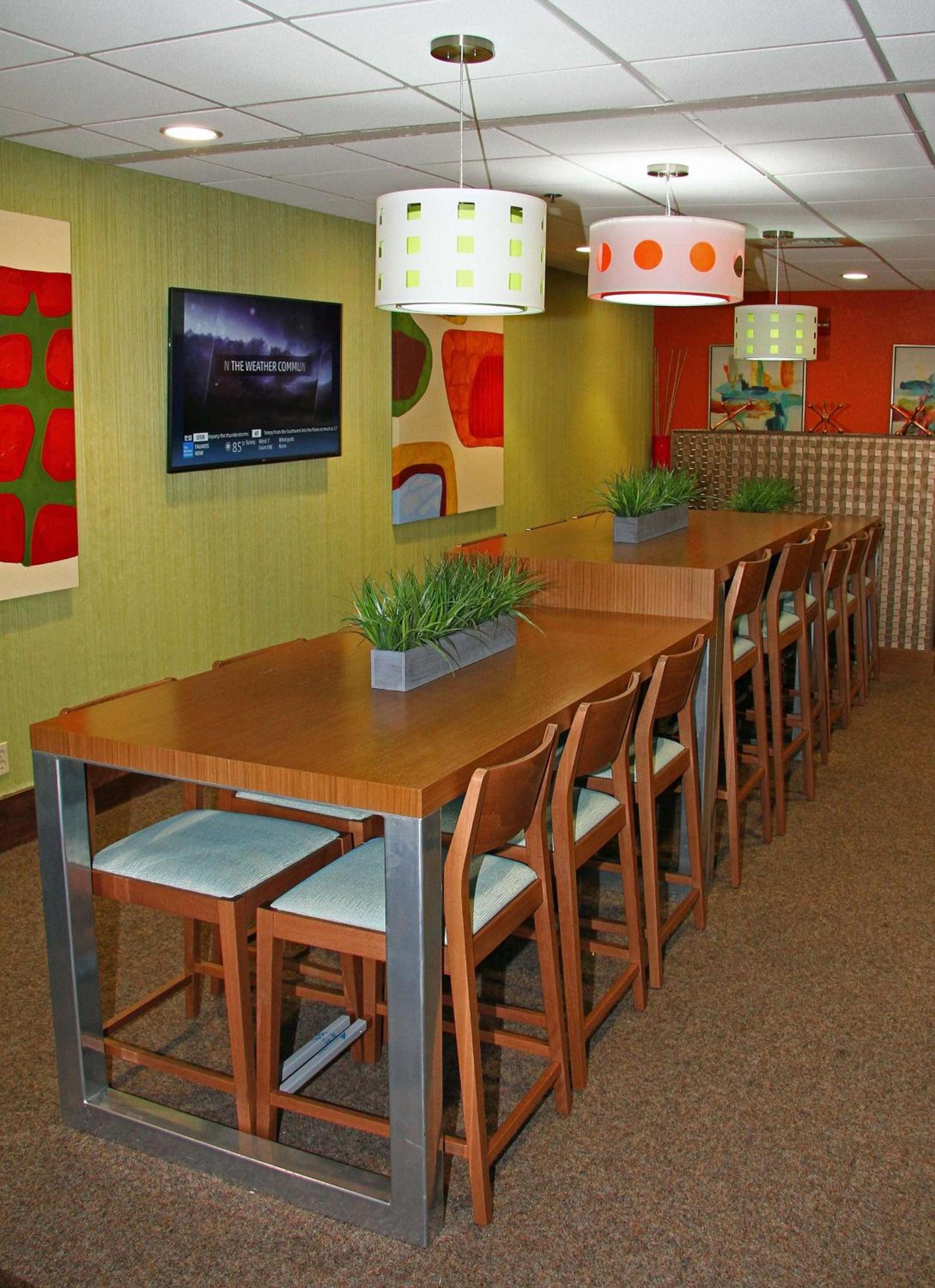 Best Western Plus Universal Inn - Free Shuttle to Universal Studios! photo 15