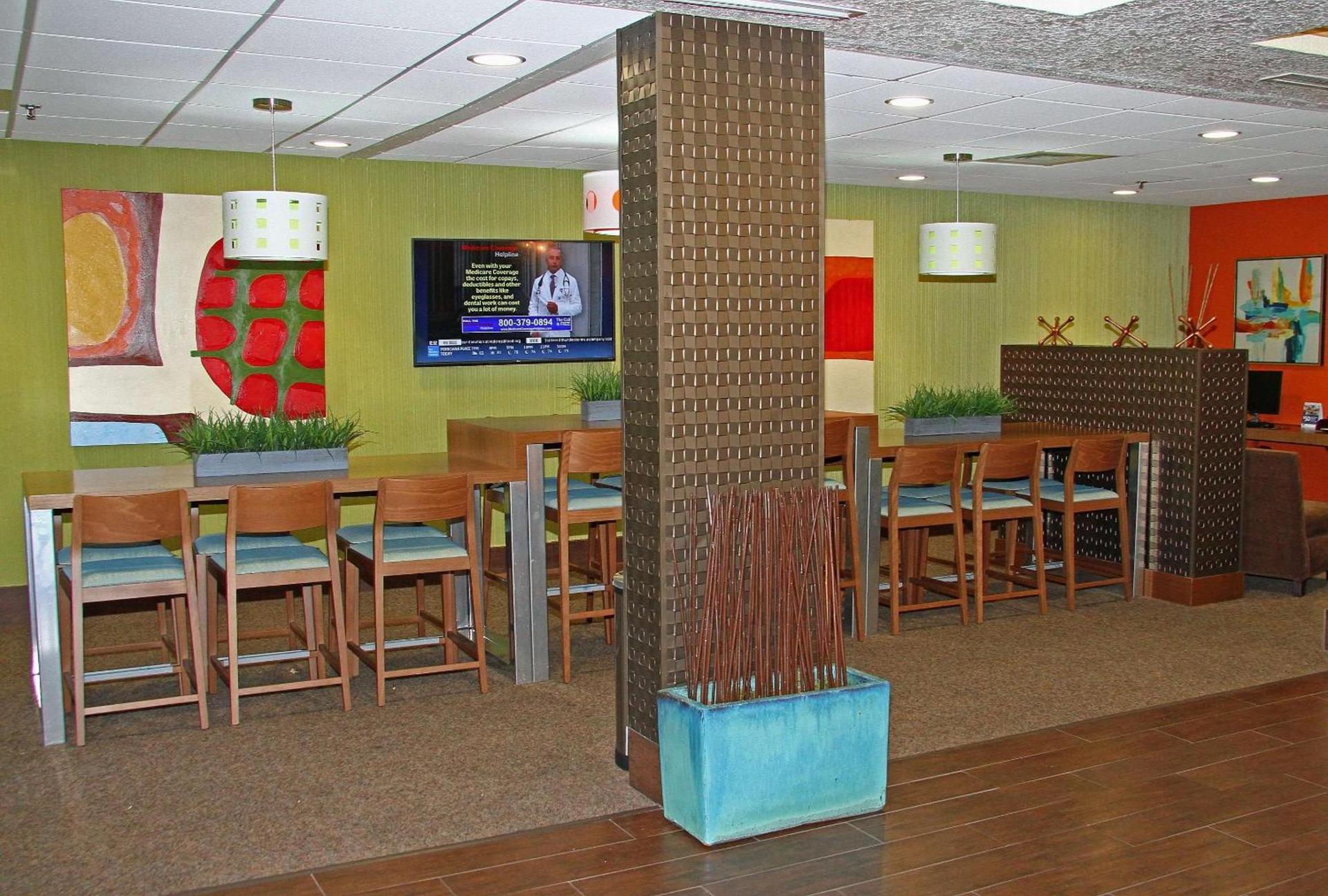 Best Western Plus Universal Inn - Free Shuttle to Universal Studios! photo 16