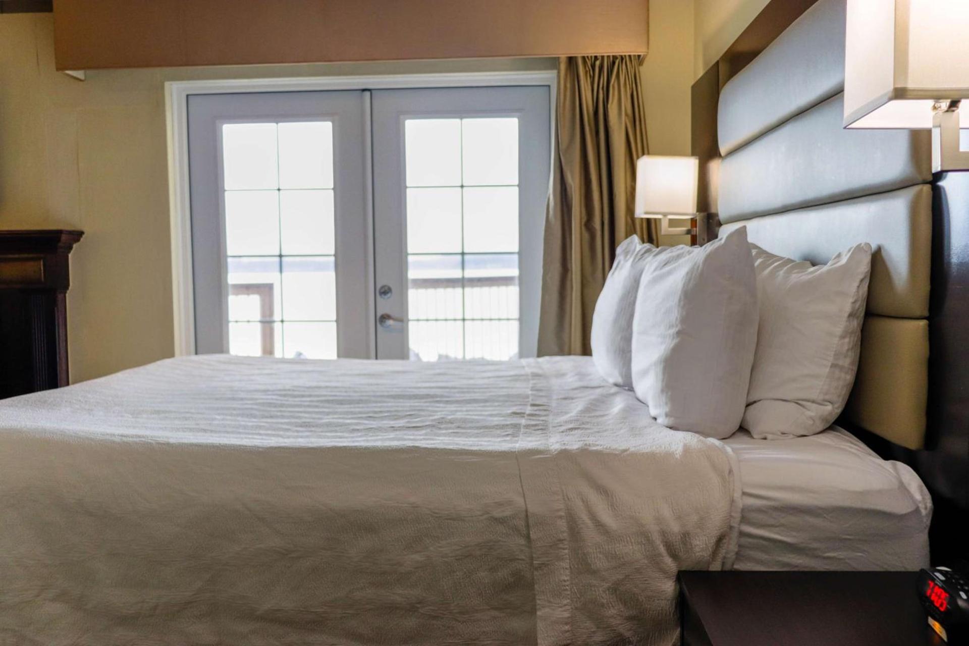 Best Western Plus Silverdale Beach Hotel photo 18