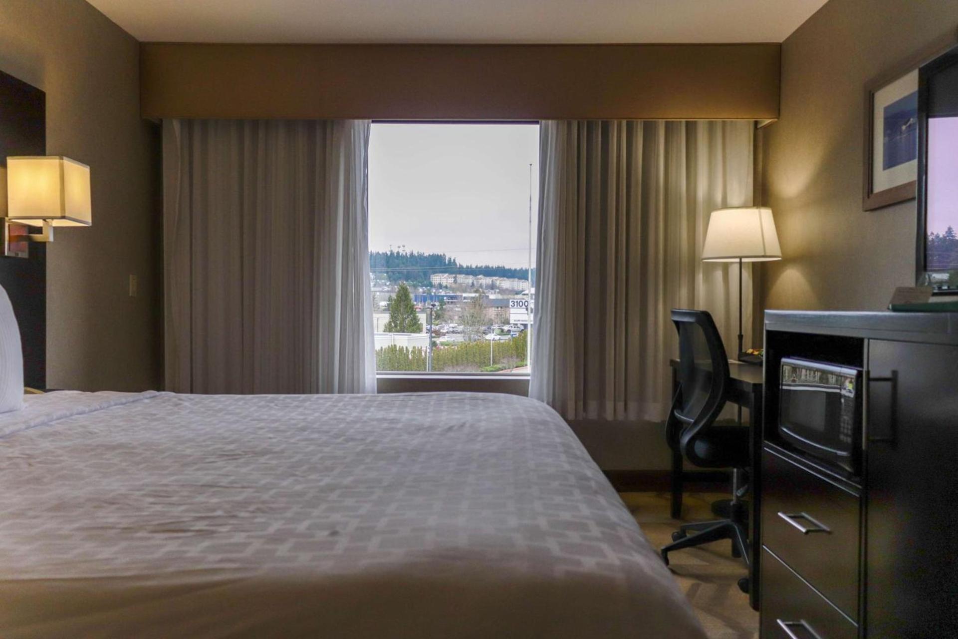 Best Western Plus Silverdale Beach Hotel photo 22