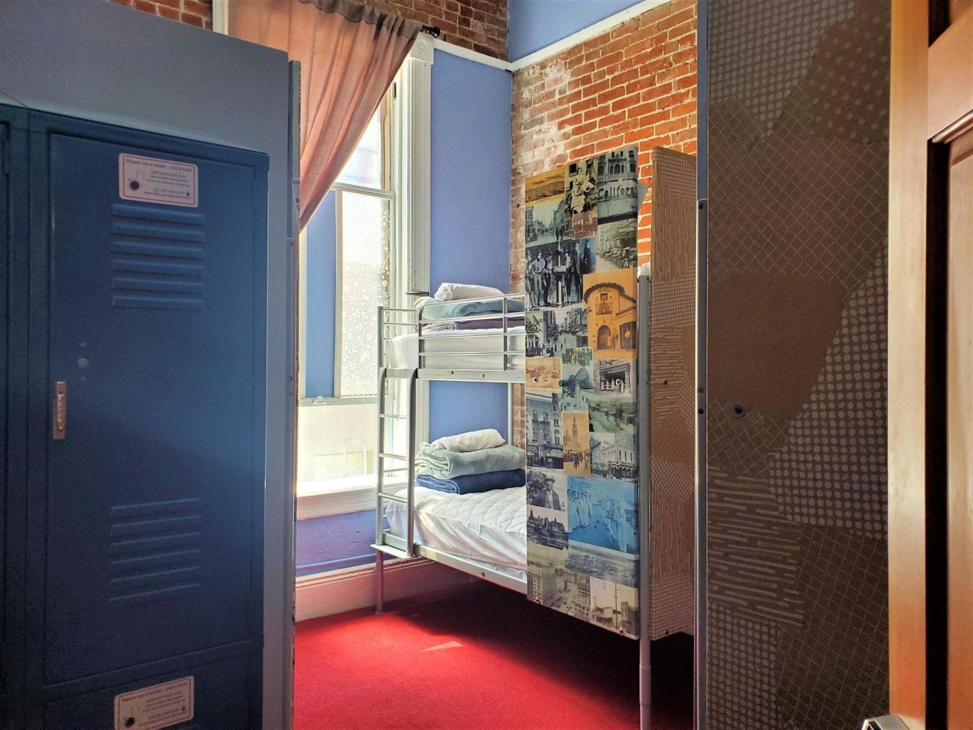 Gaslamp Hostel photo 37