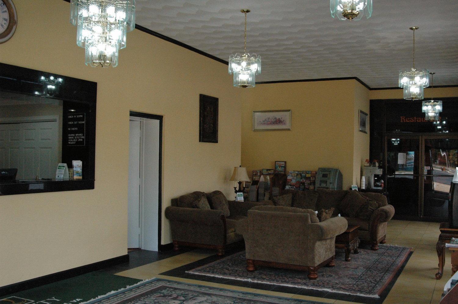 Ambassadors Inn & Suites photo 20