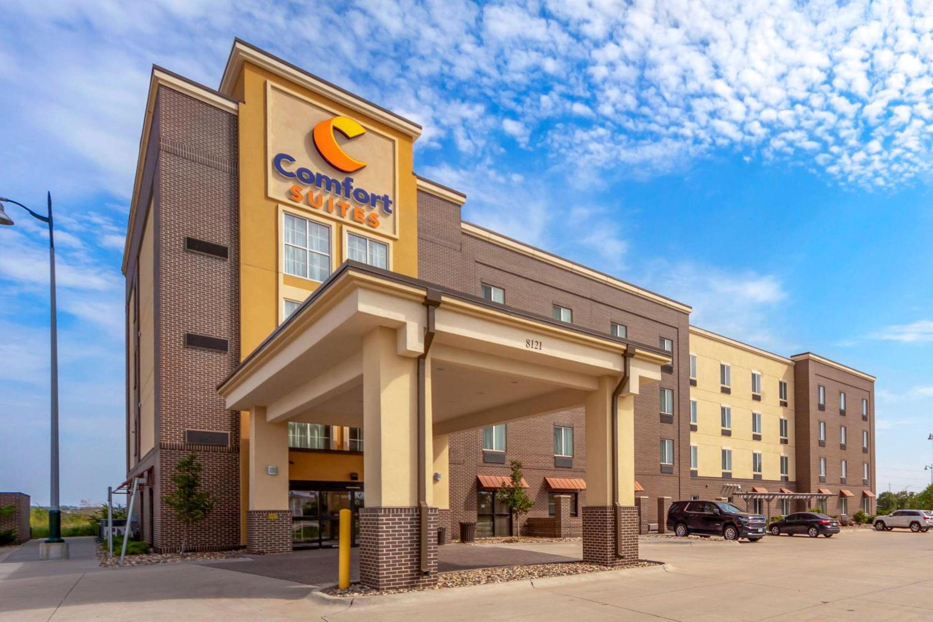 Comfort Suites photo 2