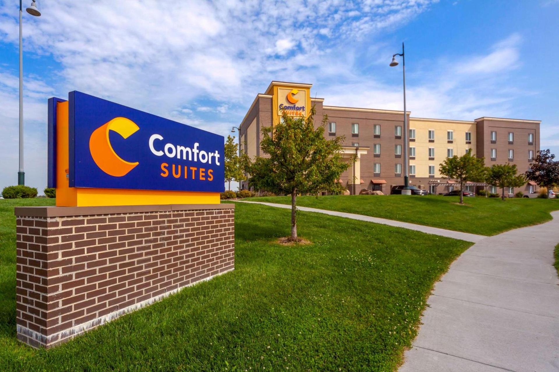 Comfort Suites photo 3