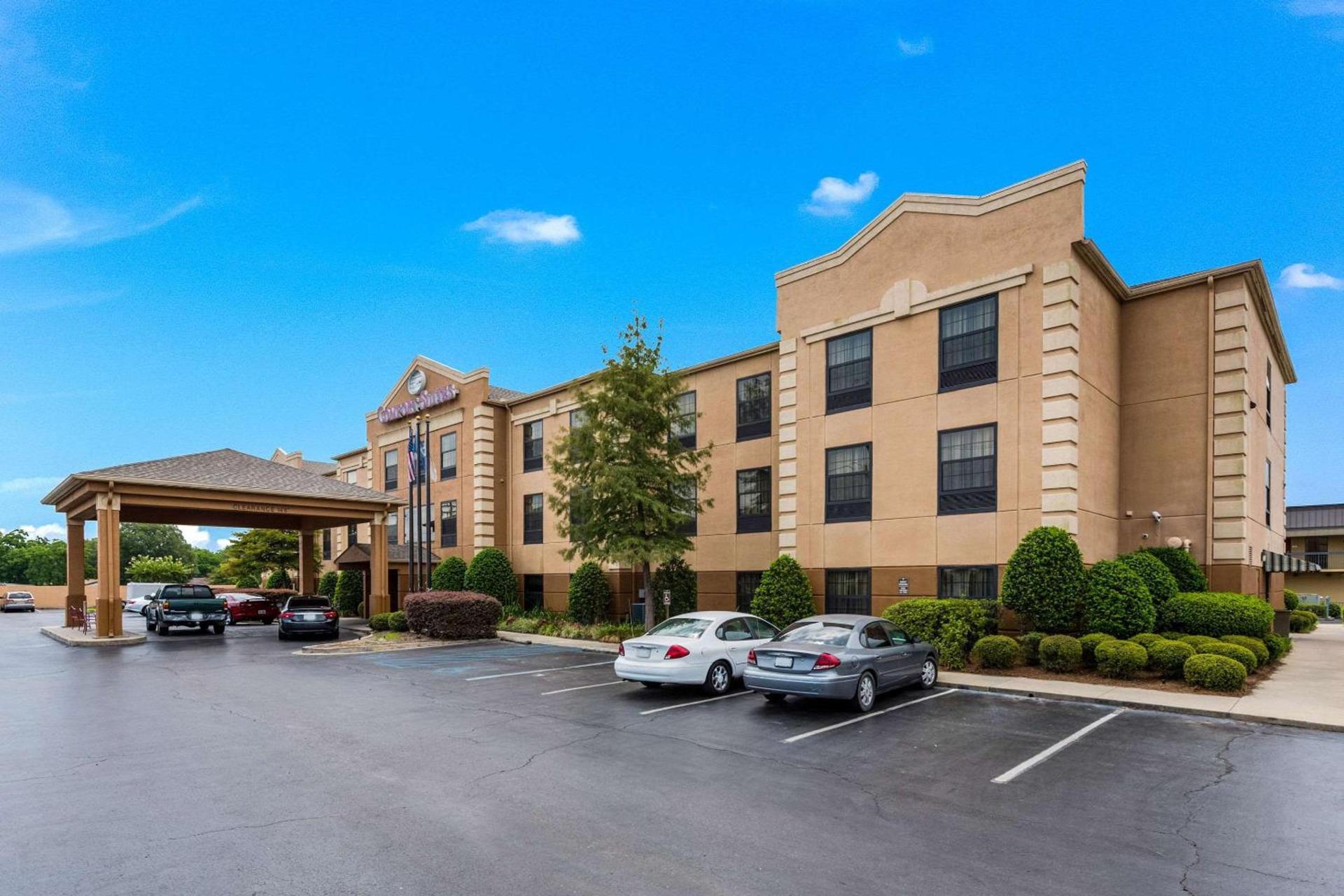Comfort Suites Monroe photo 2