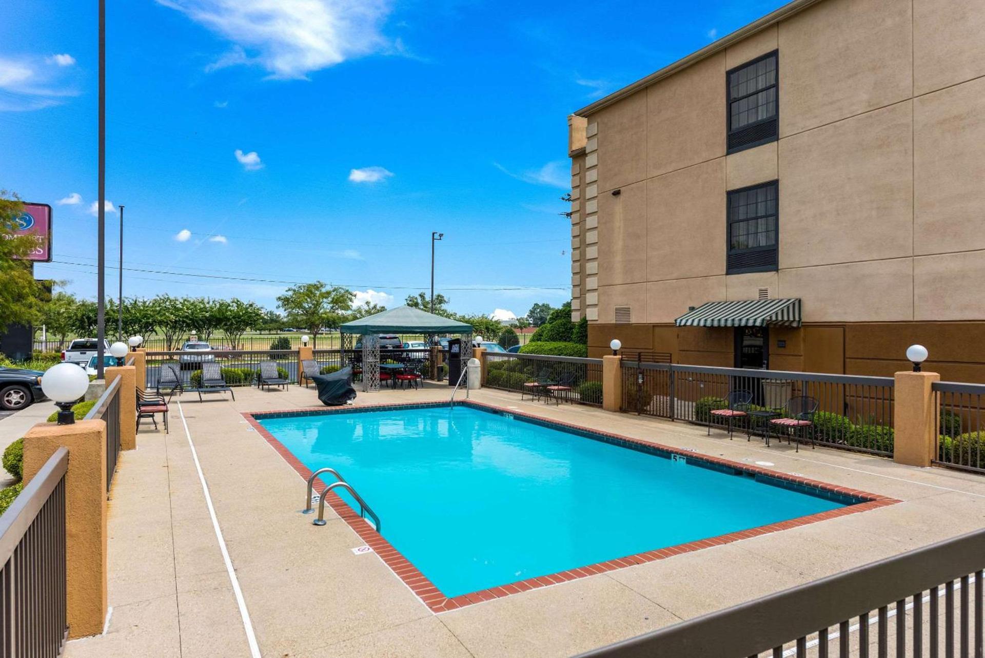Comfort Suites Monroe photo 50