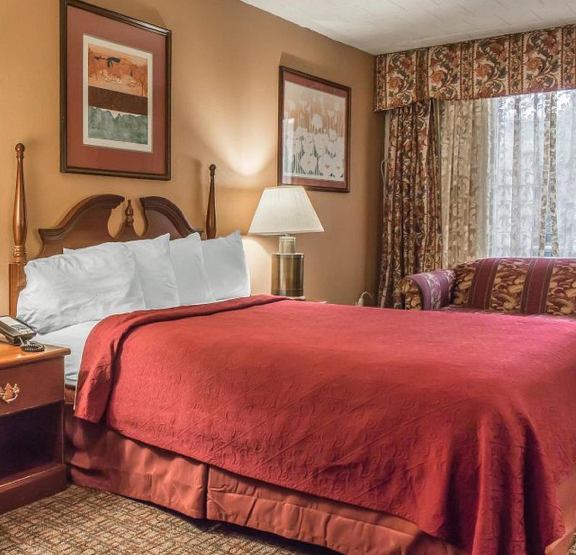FairBridge Inn & Suites Poconos photo 20