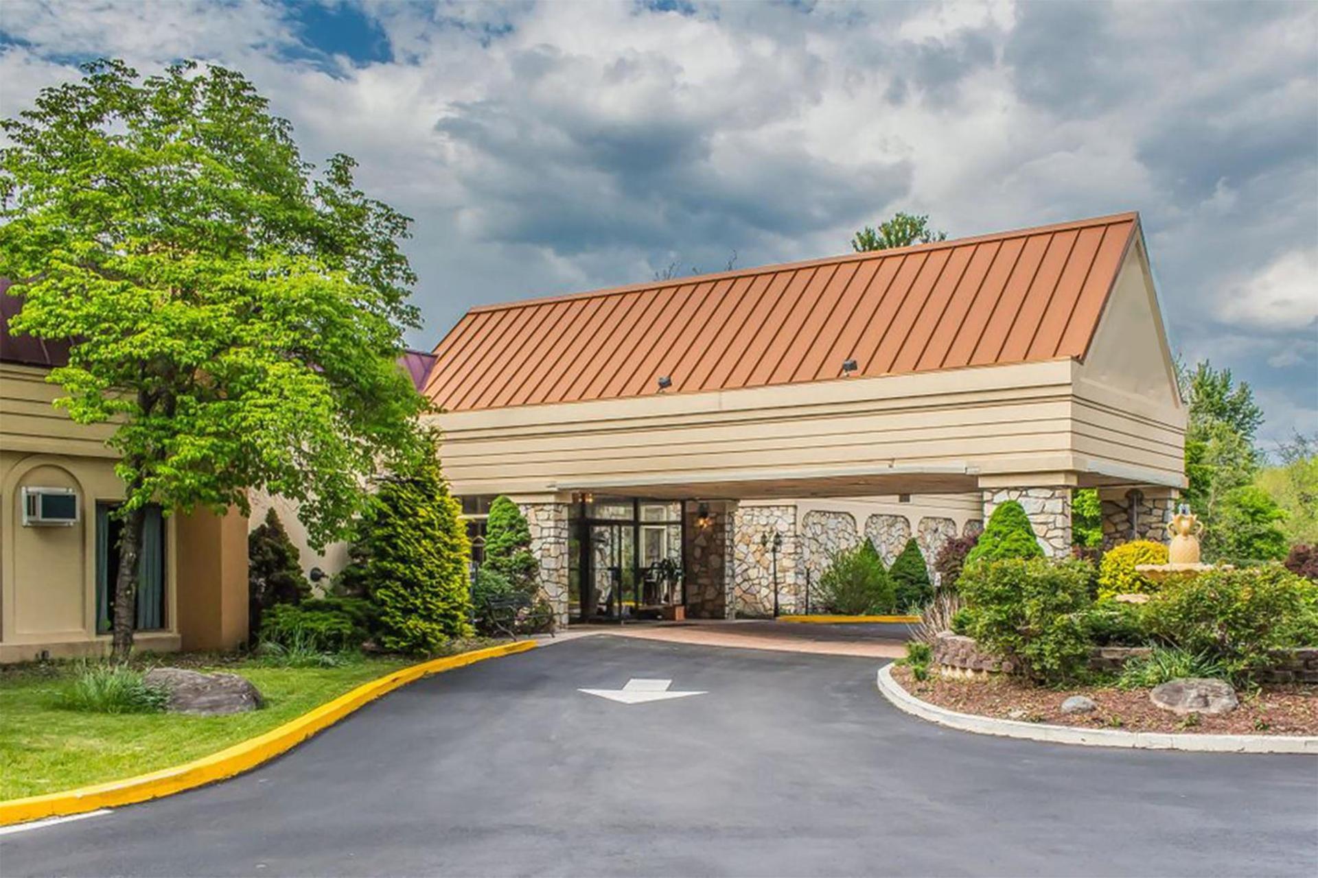 FairBridge Inn & Suites Poconos photo 21