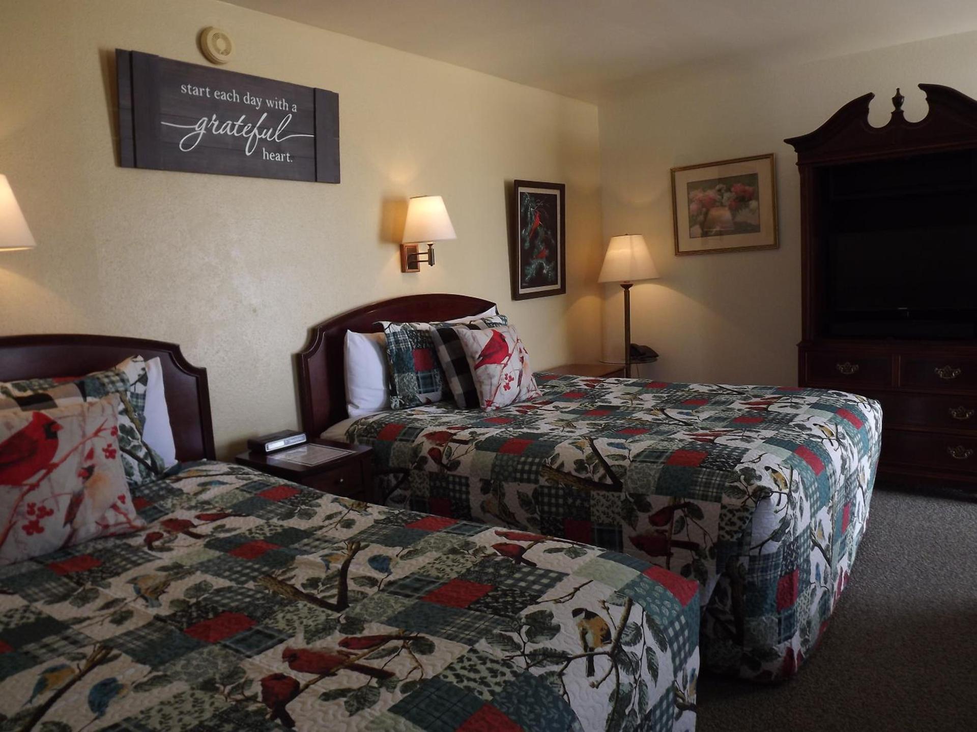 Crest Country Inn photo 79