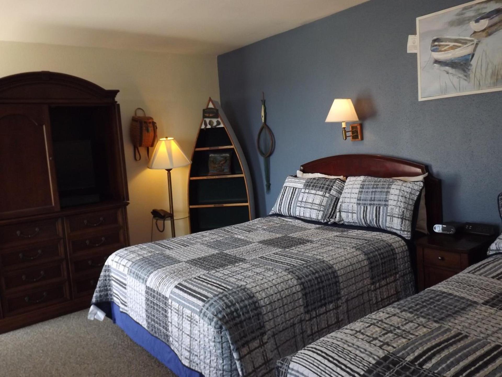 Crest Country Inn photo 91