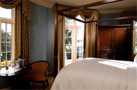 River Inn of Harbor Town photo 11