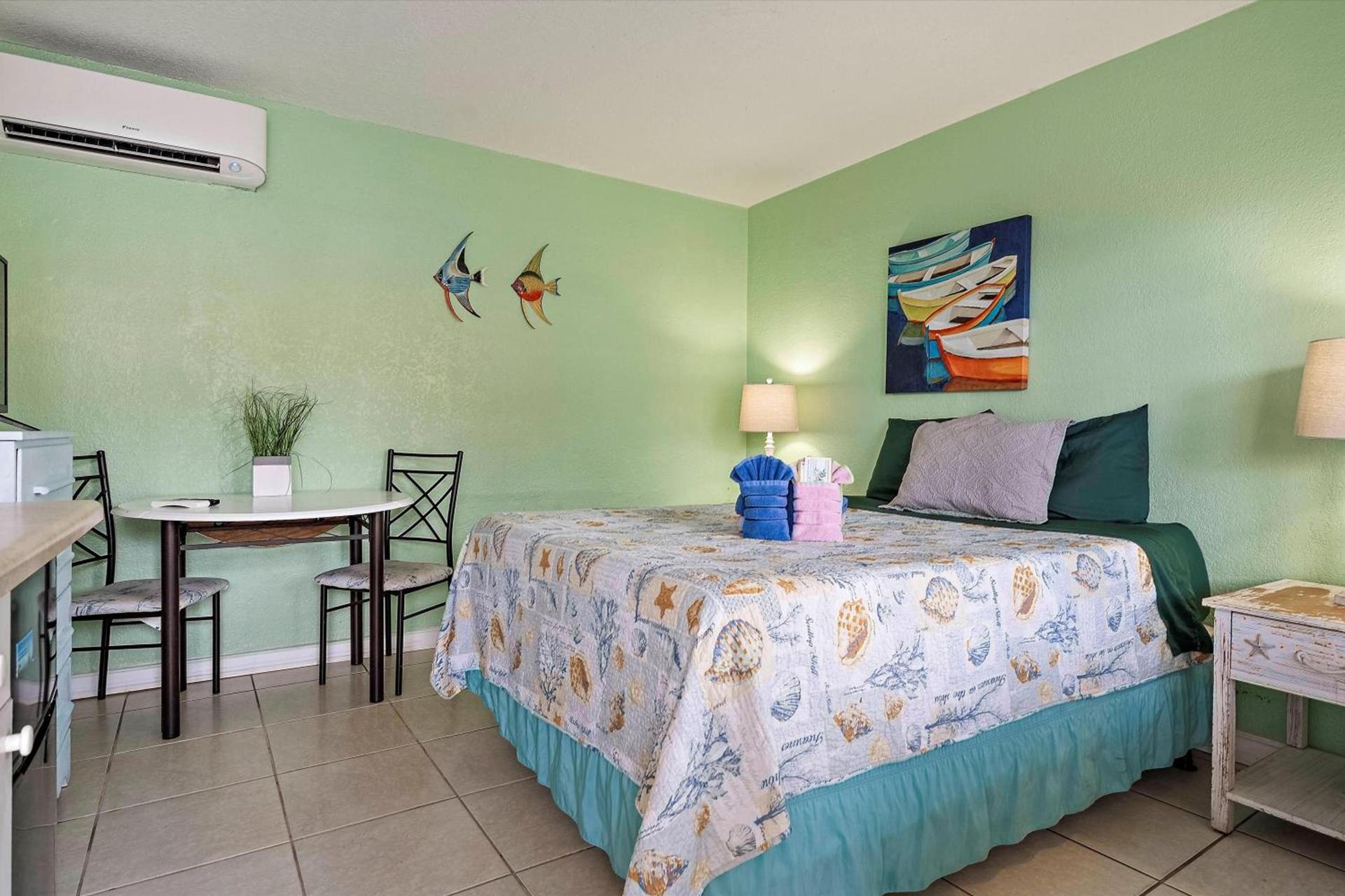 Blind Pass Resort Motel photo 9