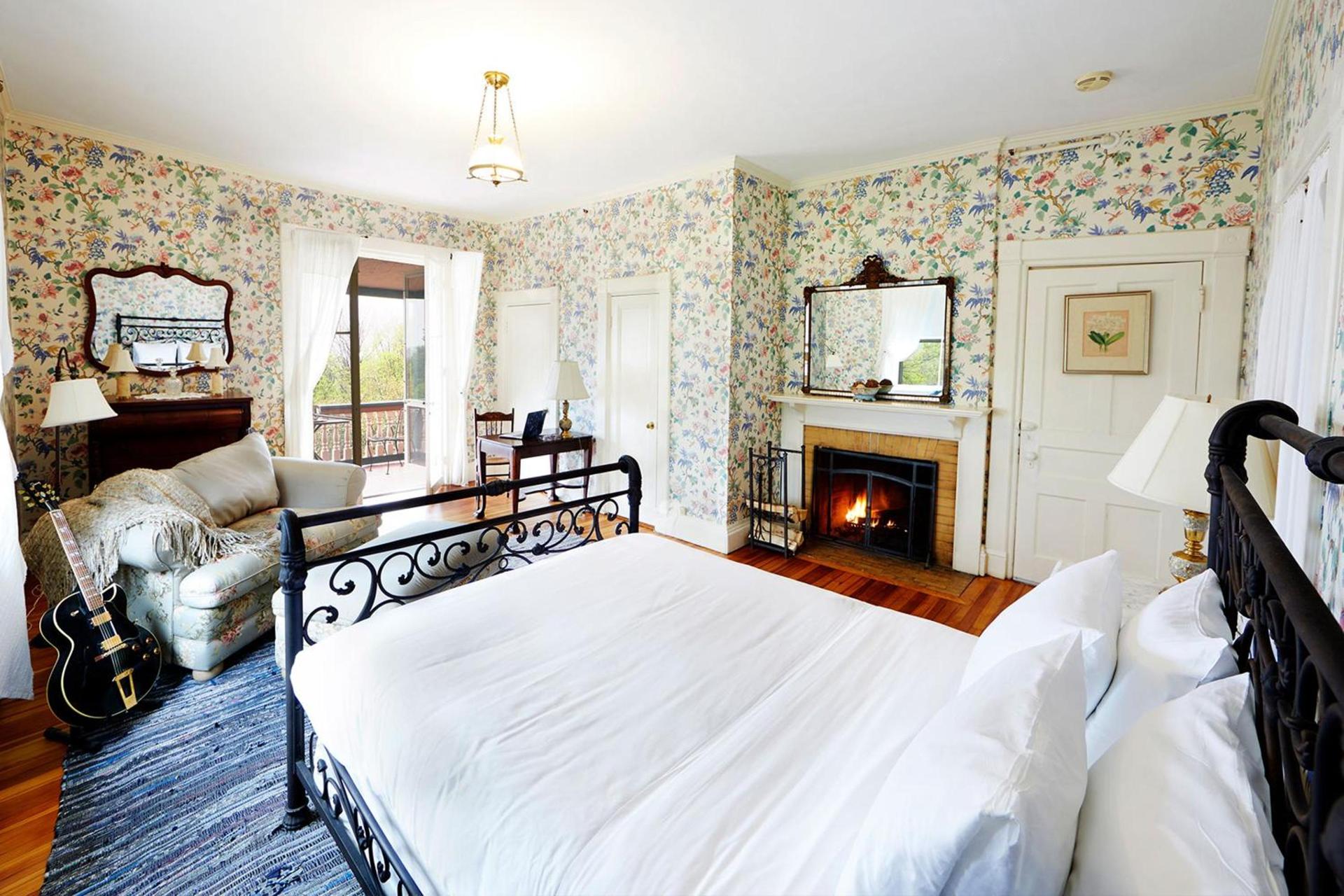 Apple Tree Inn photo 26