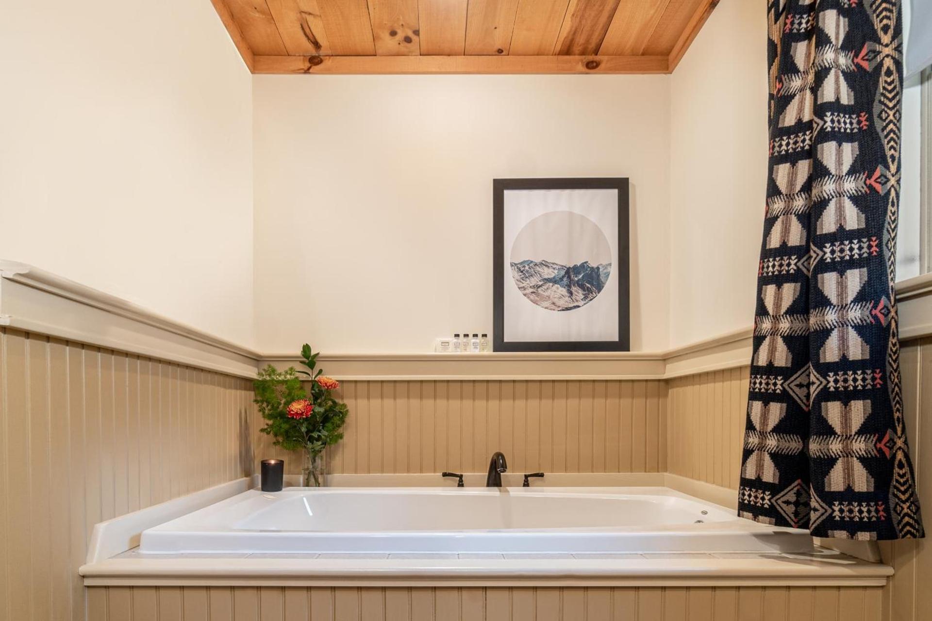 The Alpine Lodge photo 22