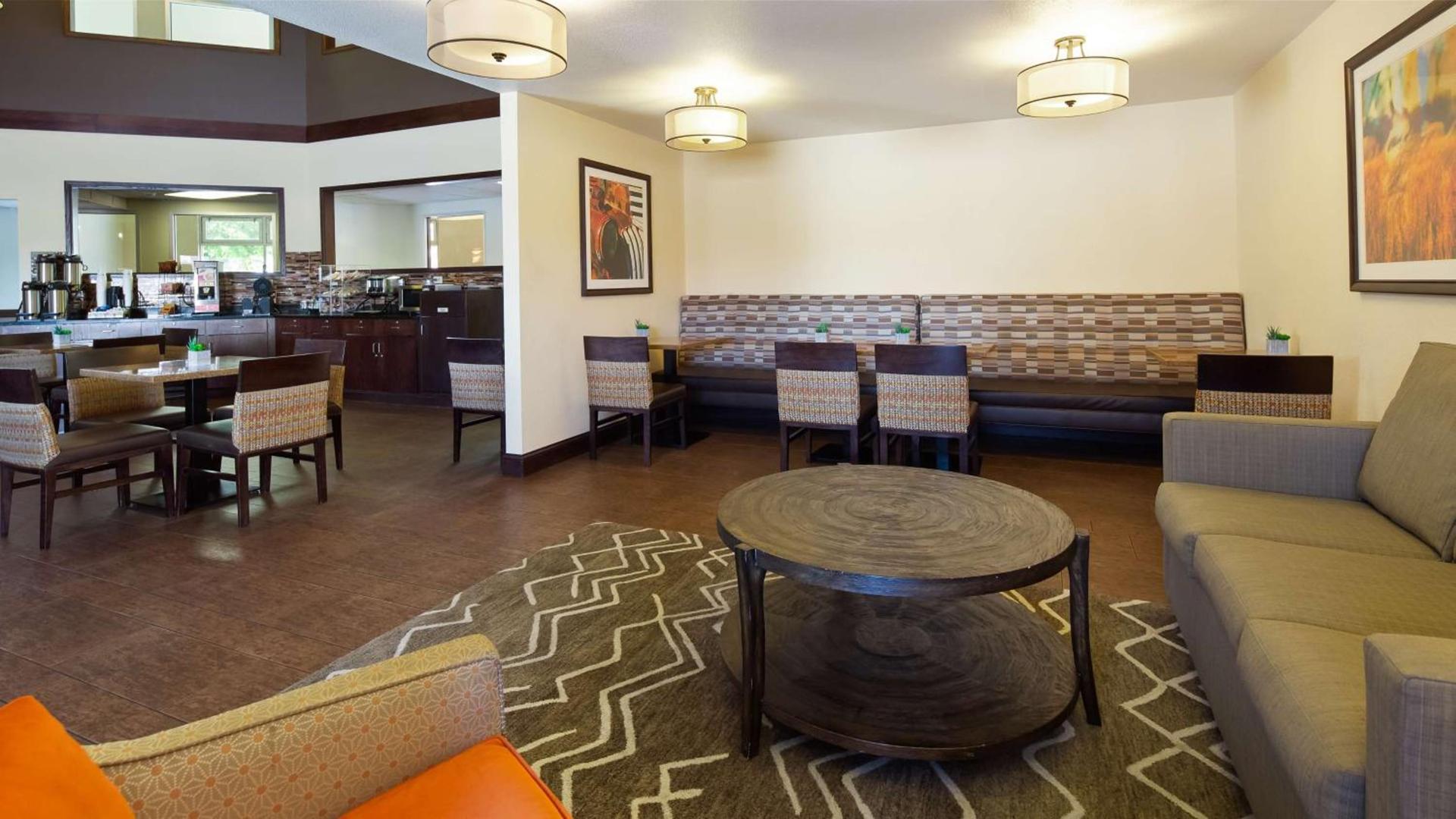 Best Western Sundowner photo 39