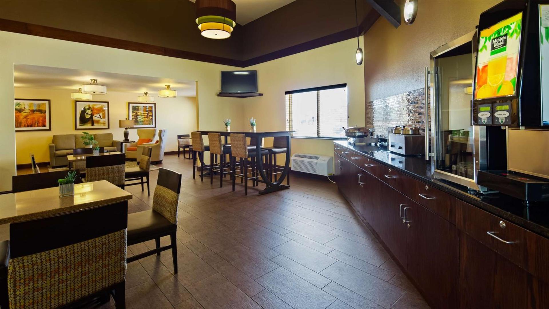 Best Western Sundowner photo 41