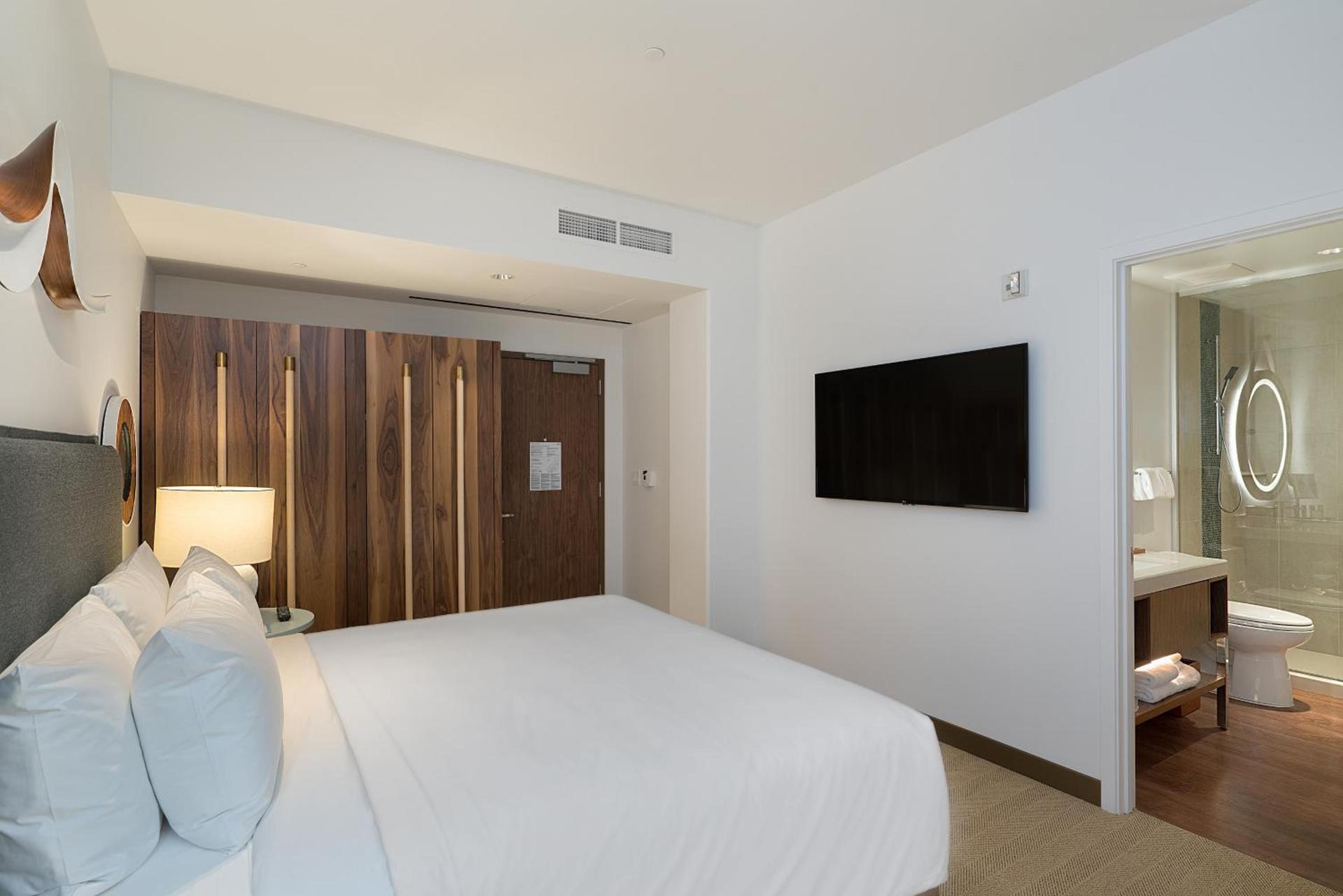 Hyatt Centric Waikiki Beach photo 11