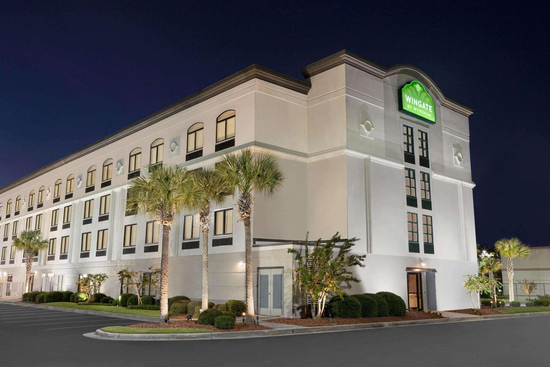 Wingate by Wyndham Wilmington photo 3