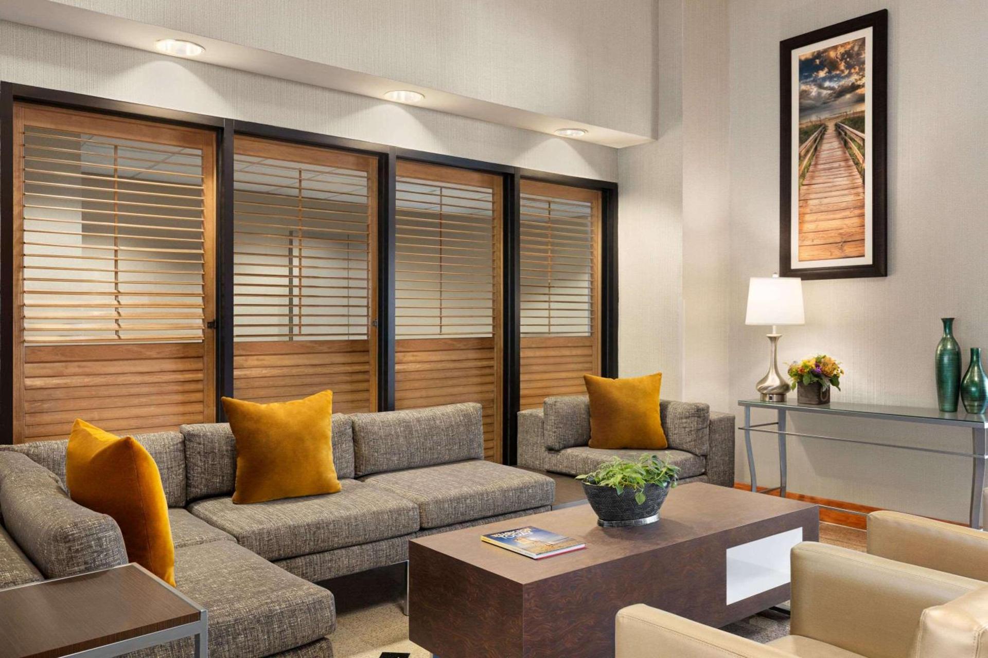 Wingate by Wyndham Wilmington photo 7