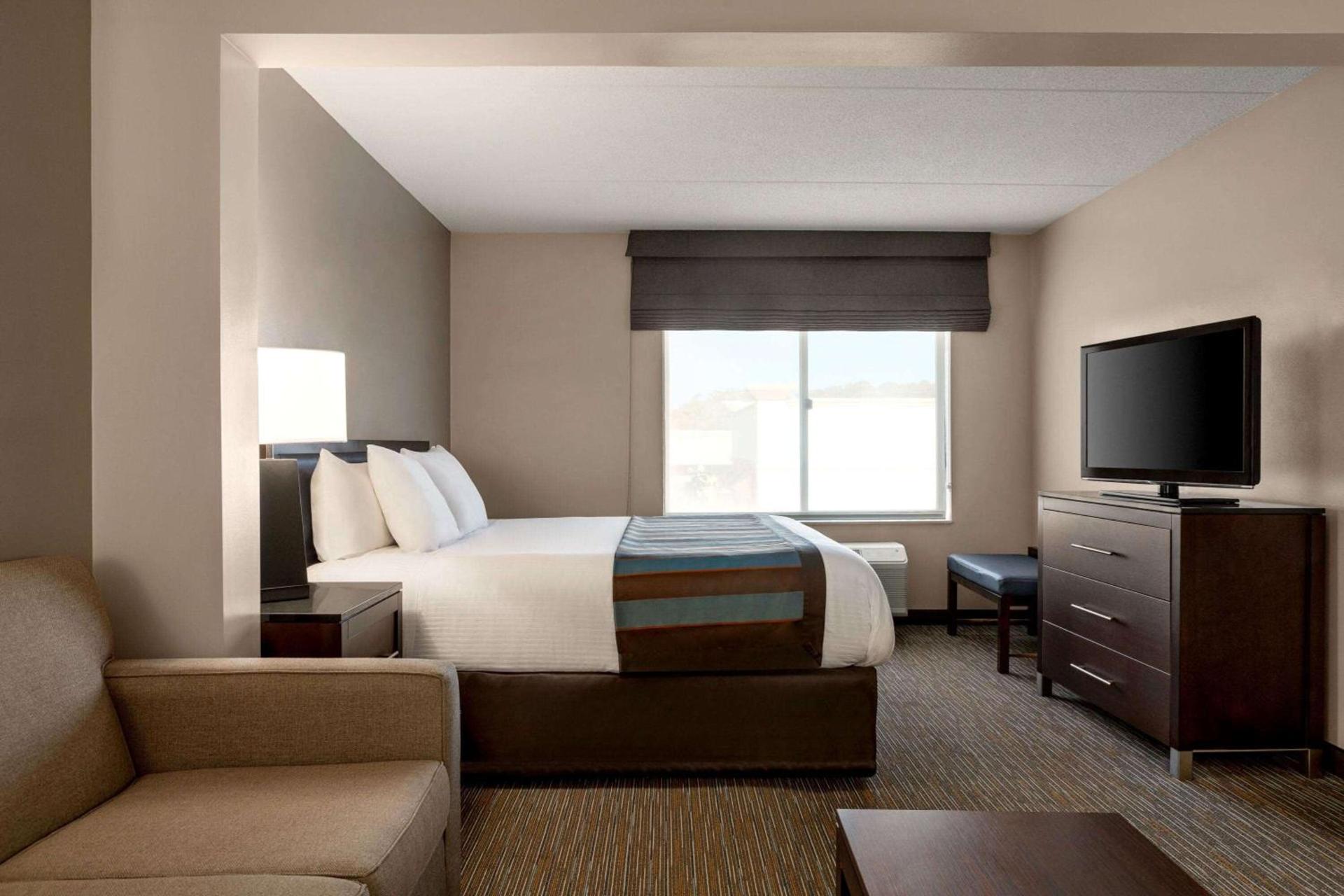 Wingate by Wyndham Wilmington photo 21