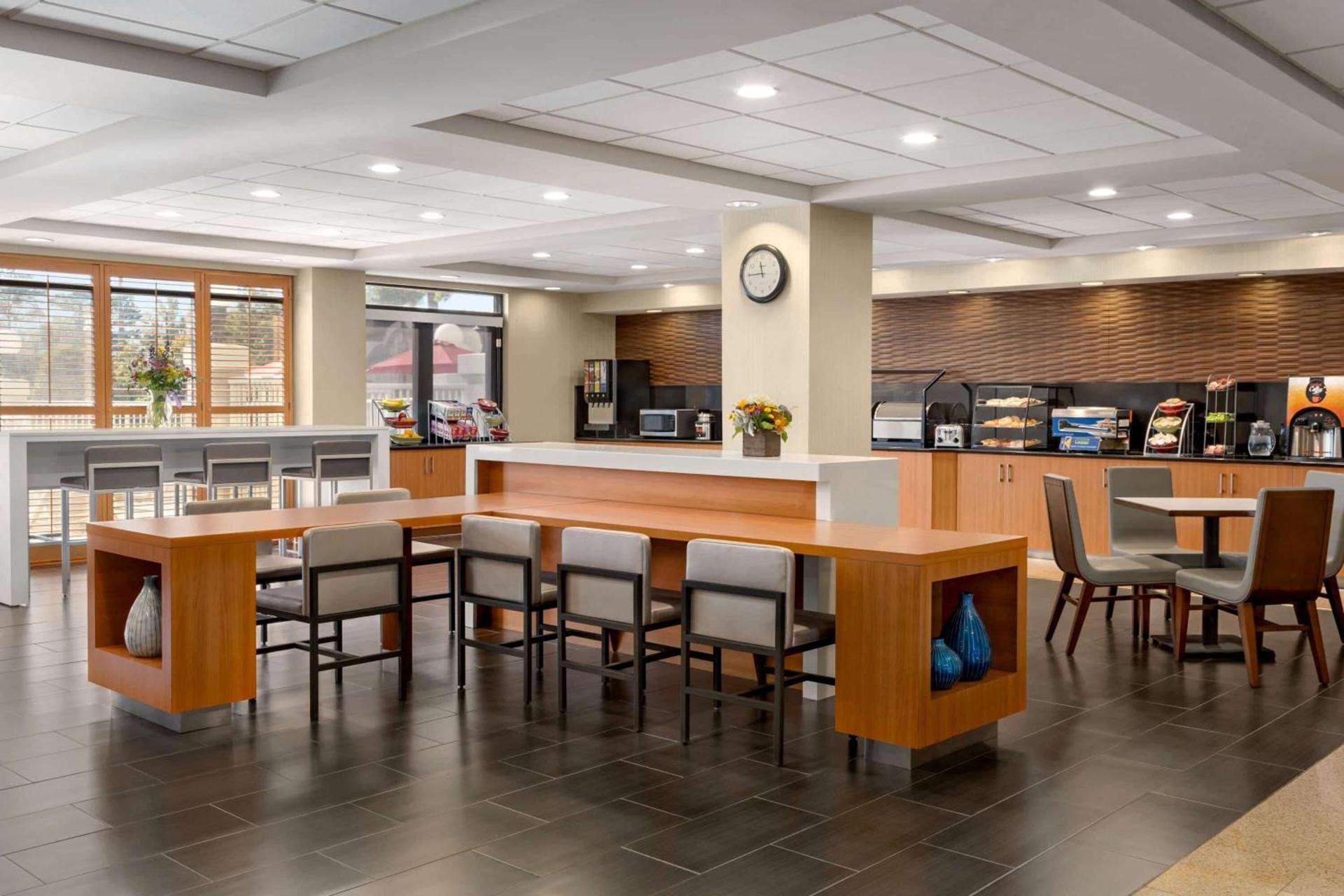 Wingate by Wyndham Wilmington photo 30