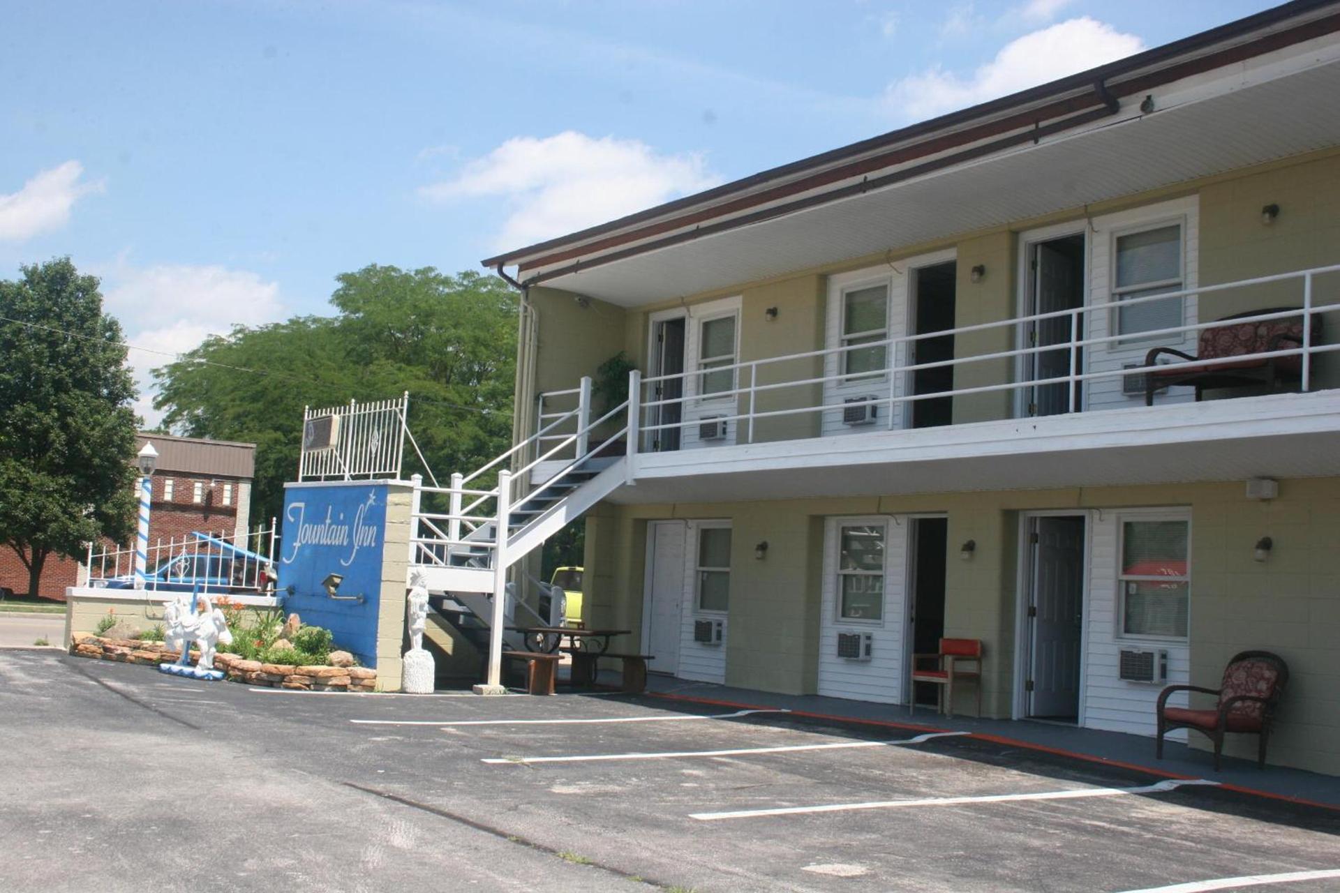 Fountain Inn photo 6