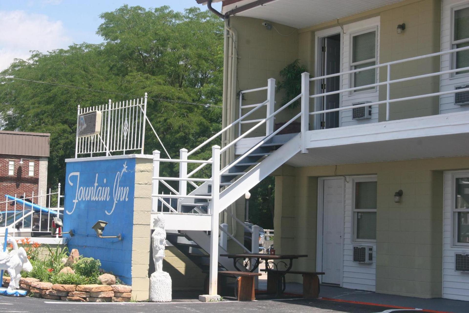 Fountain Inn photo 9