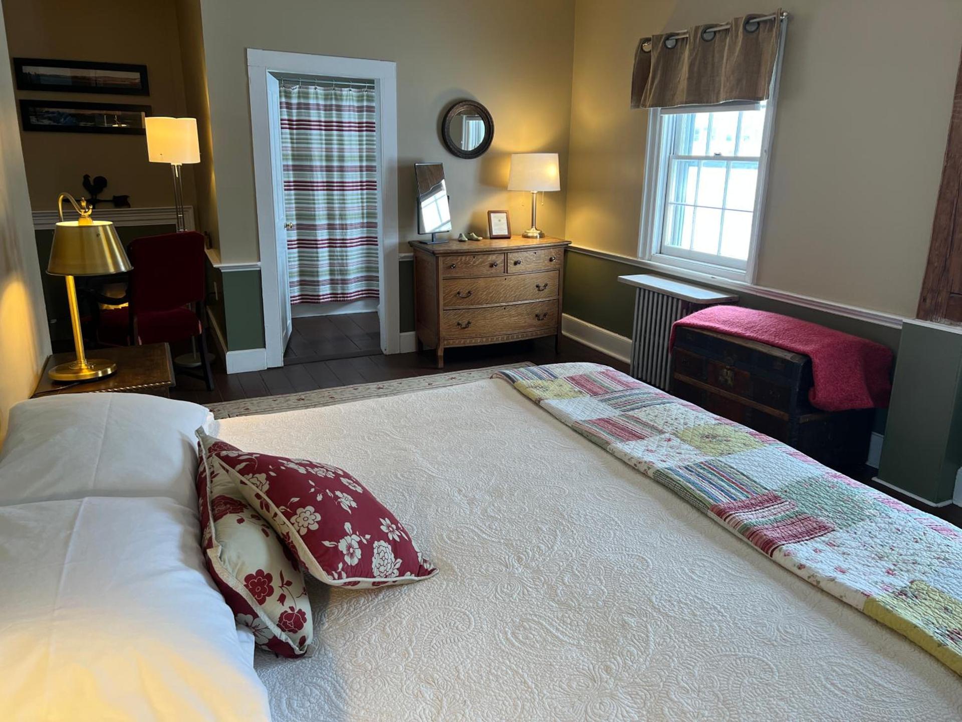 Shoreham Inn Bed & Breakfast photo 38